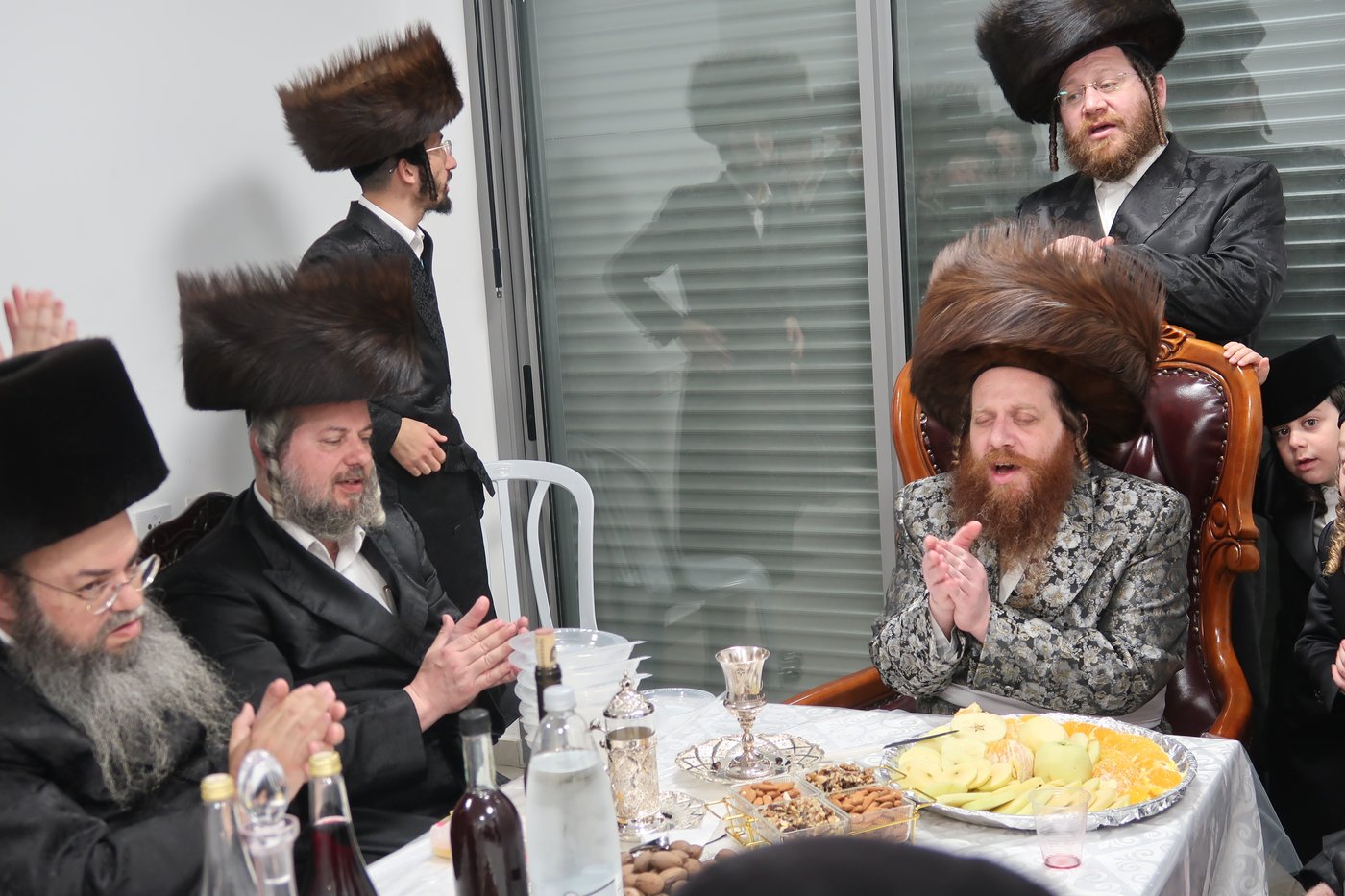 האדמו"ר ממיאלען בברכת האילנות