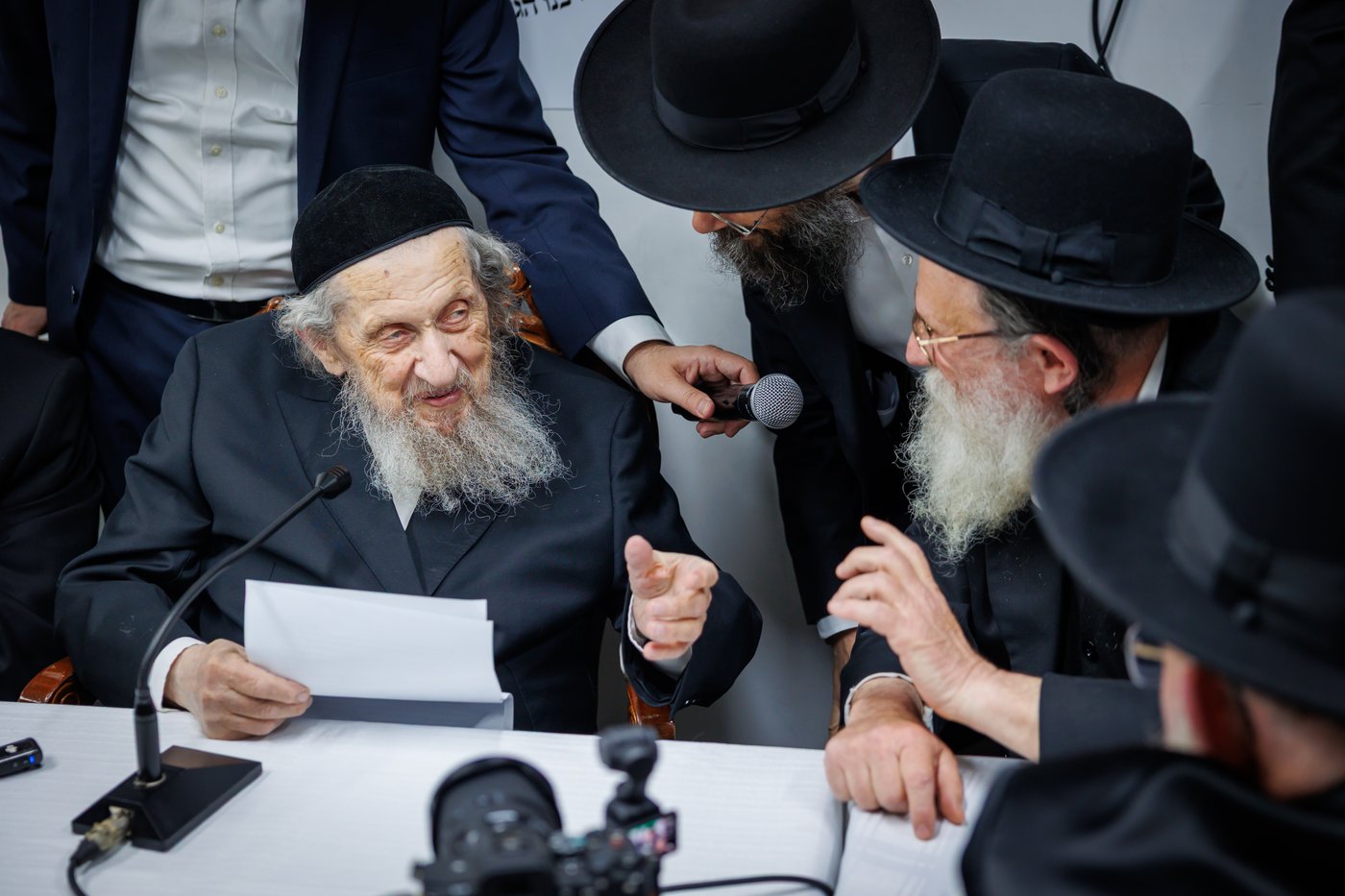 מעמד "ריתחא דאורייתא" והקבלת פני רבו במעונו של הגר"ד לנדו