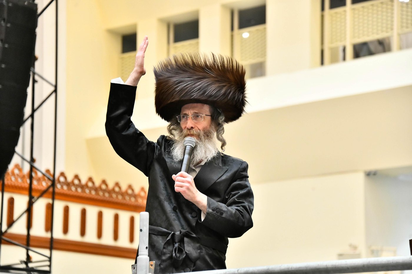 הרה"צ רבי אלימלך בידרמן במעמד לקראת שביעי של פסח