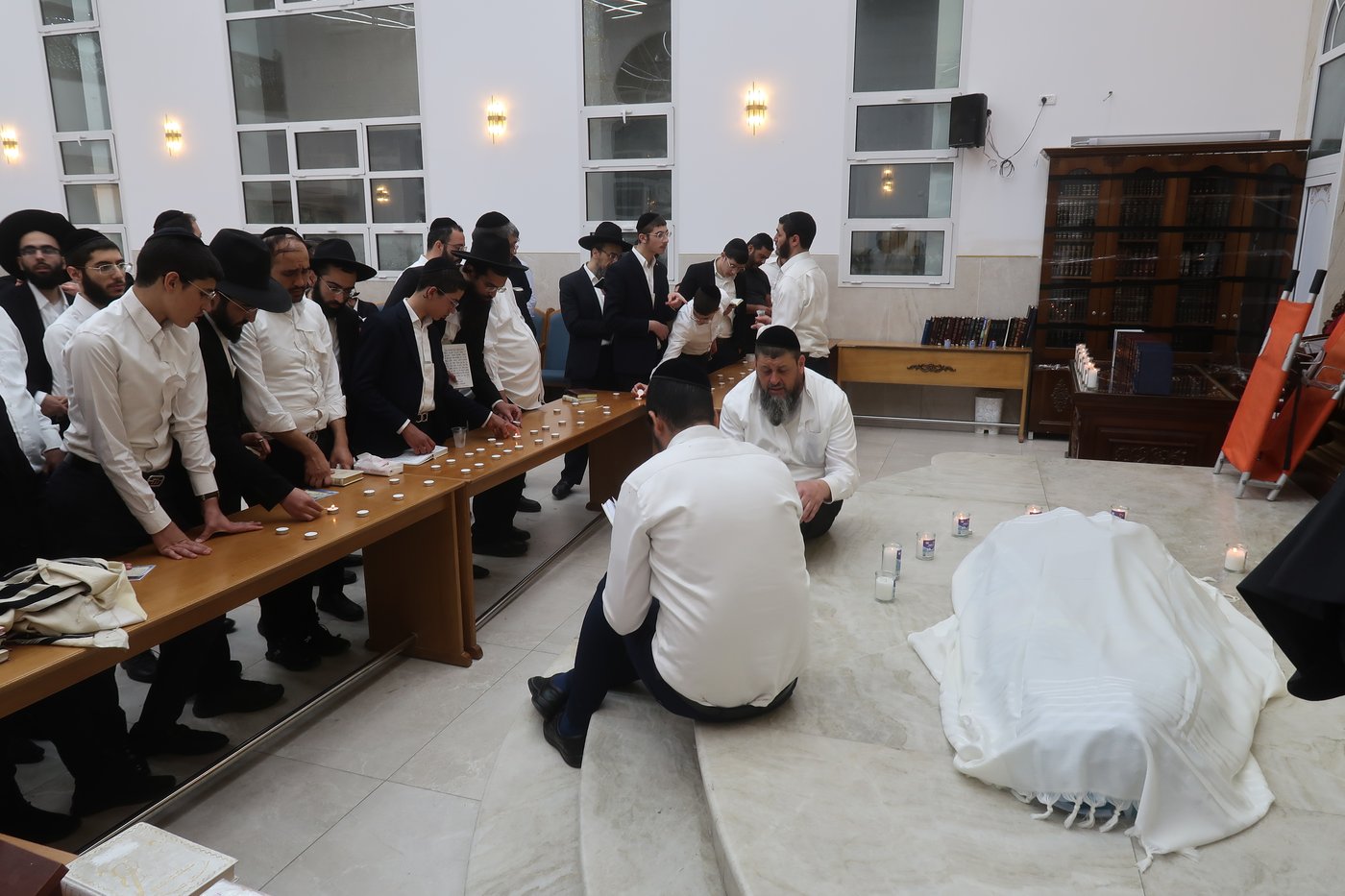 המיטה של הגאון רבי מאיר מאזוז זצ"ל בבית מדרשו בב"ב