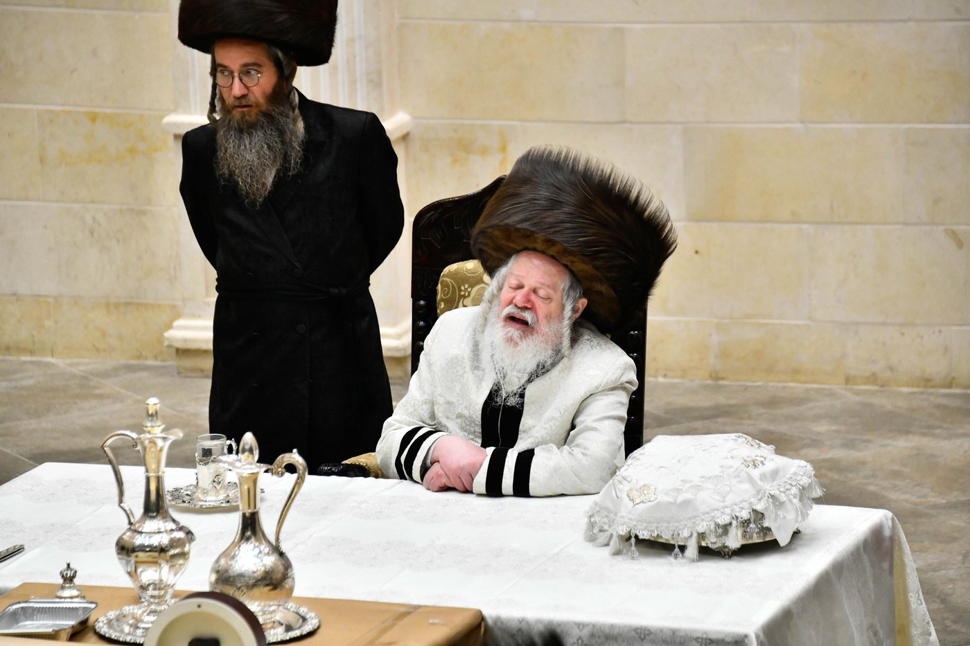 טיש נעילת החג בחצה"ק פרמישלאן