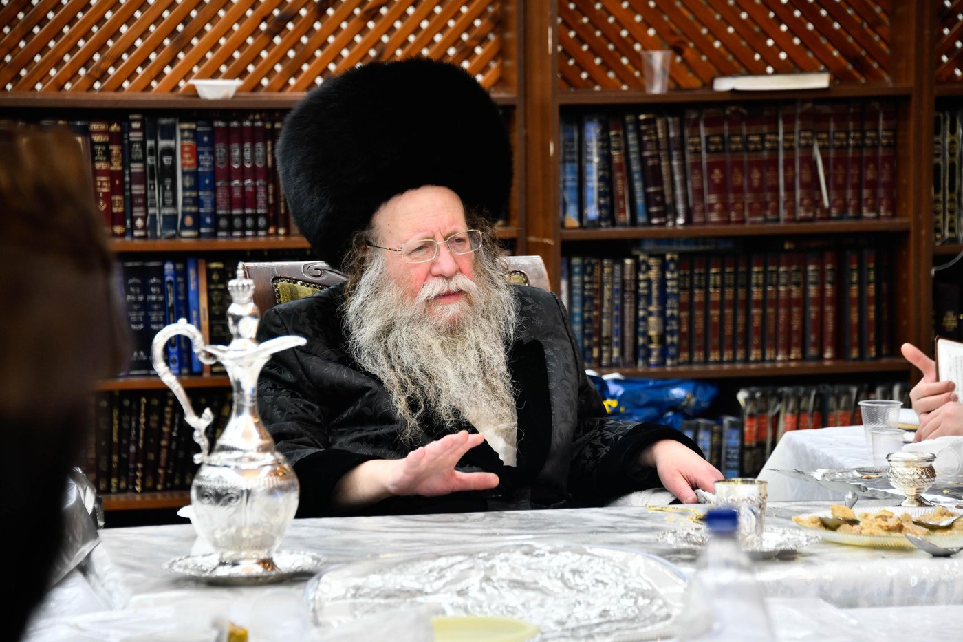 האדמו"ר מקוזמיר בנעילת החג