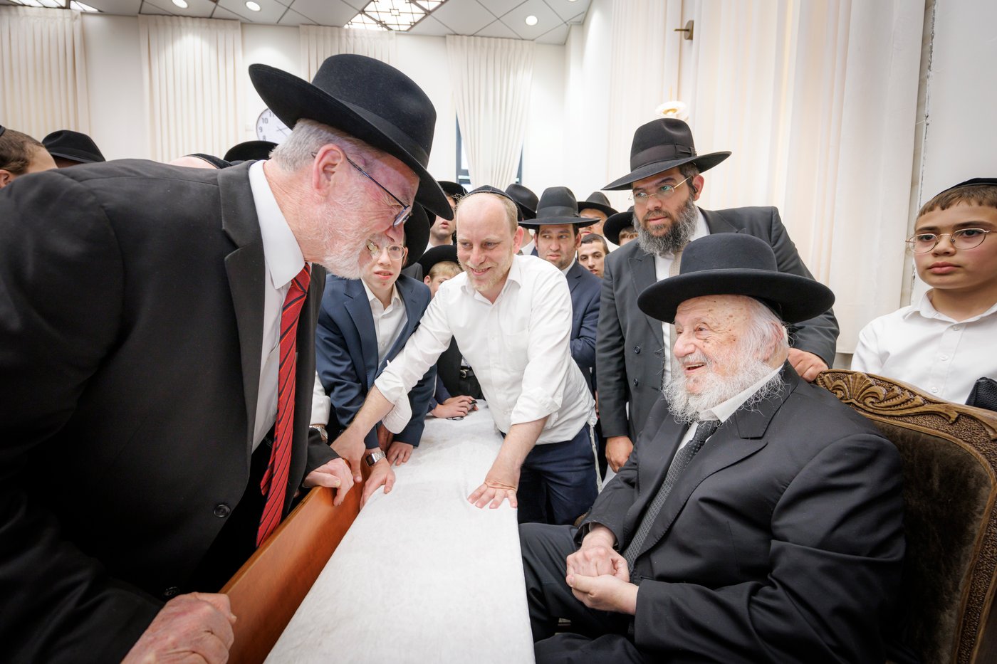 העלייה למעונו של ראש הישיבה הגרב"ד פוברסקי