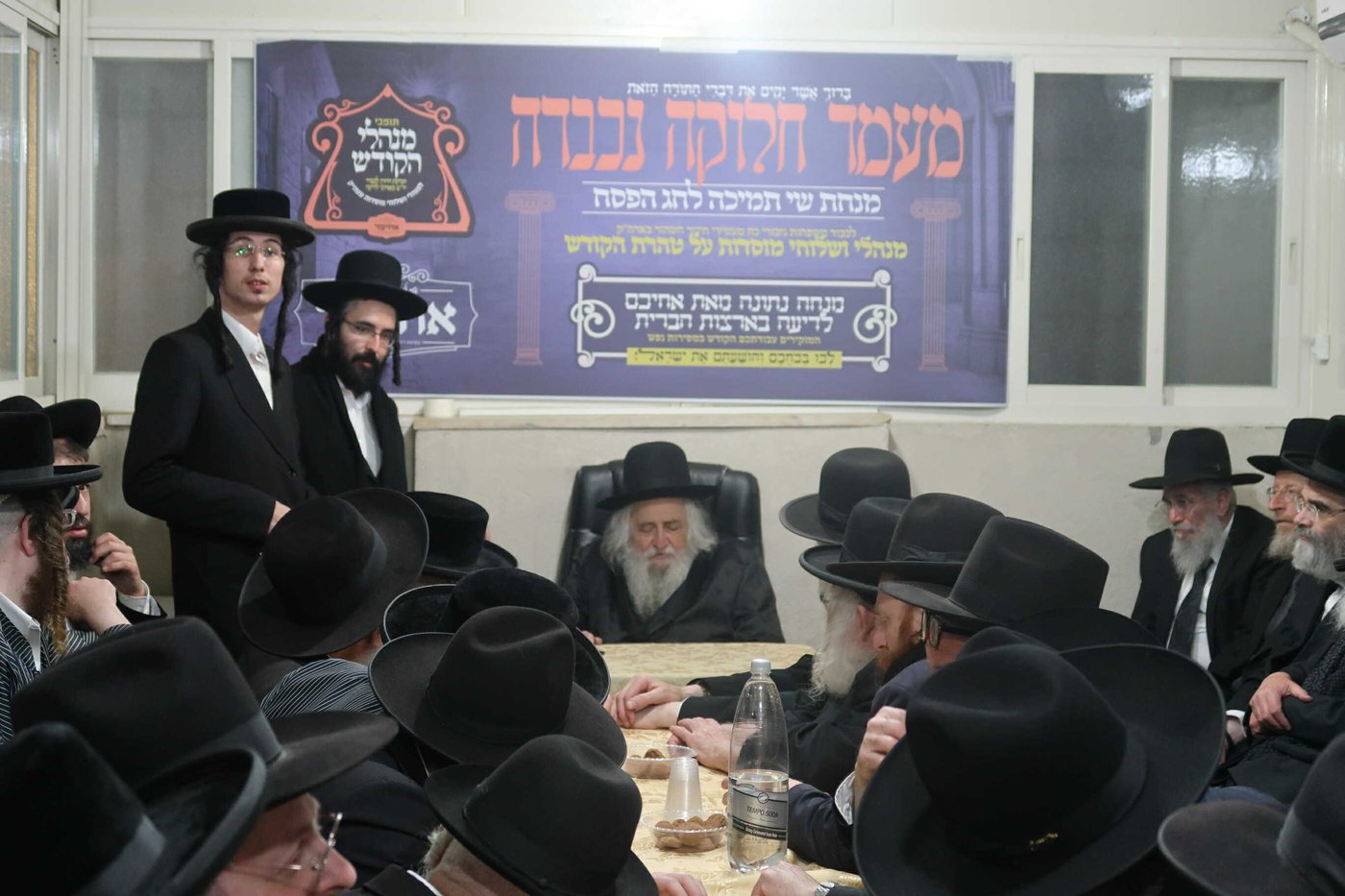 הגאון רבי יהושע דוד טורצ'ין בחלוקת מליוני שקלים