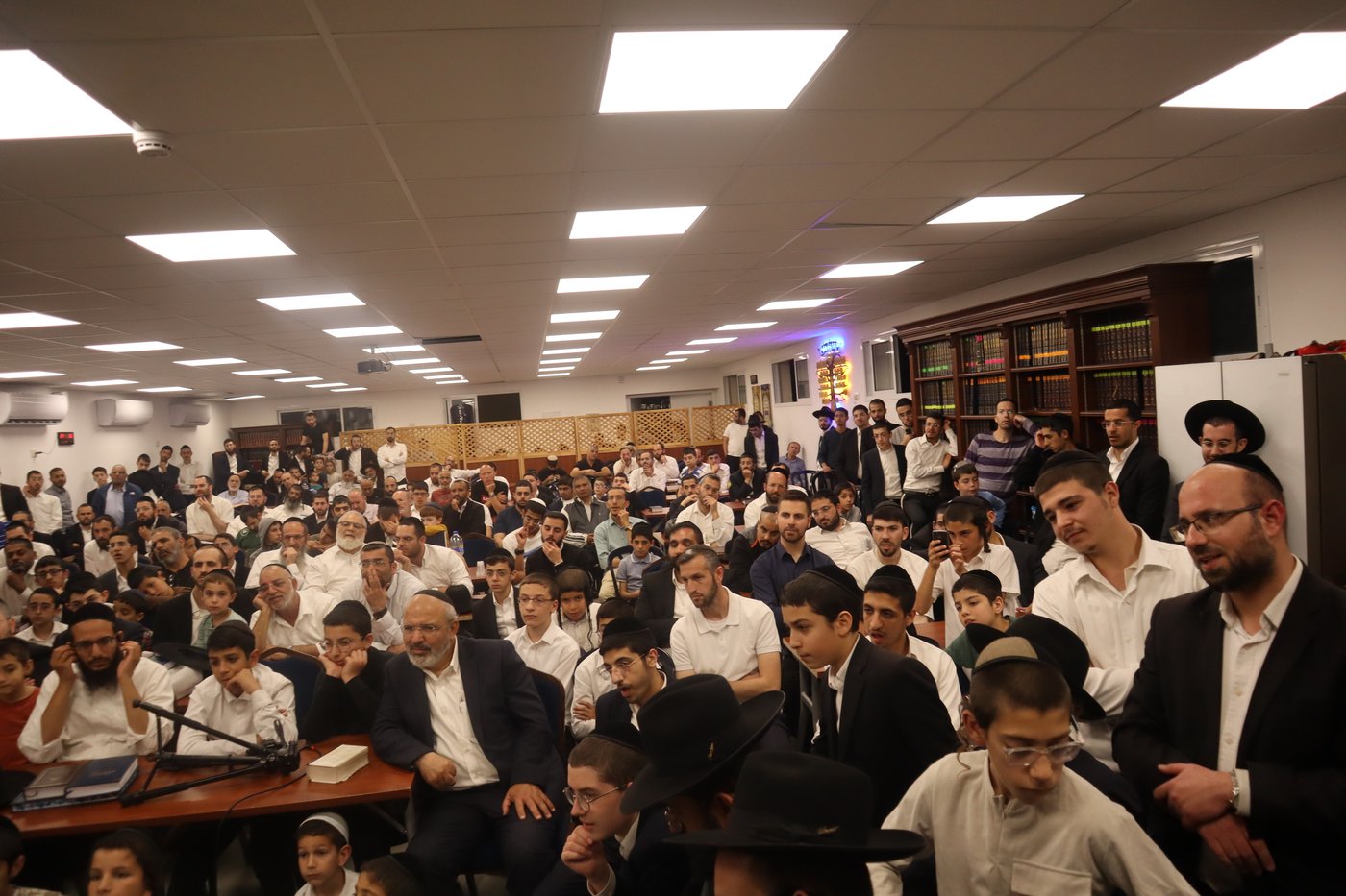 הראשל"צ הגאון רבי יצחק יוסף בביקור ברחובות