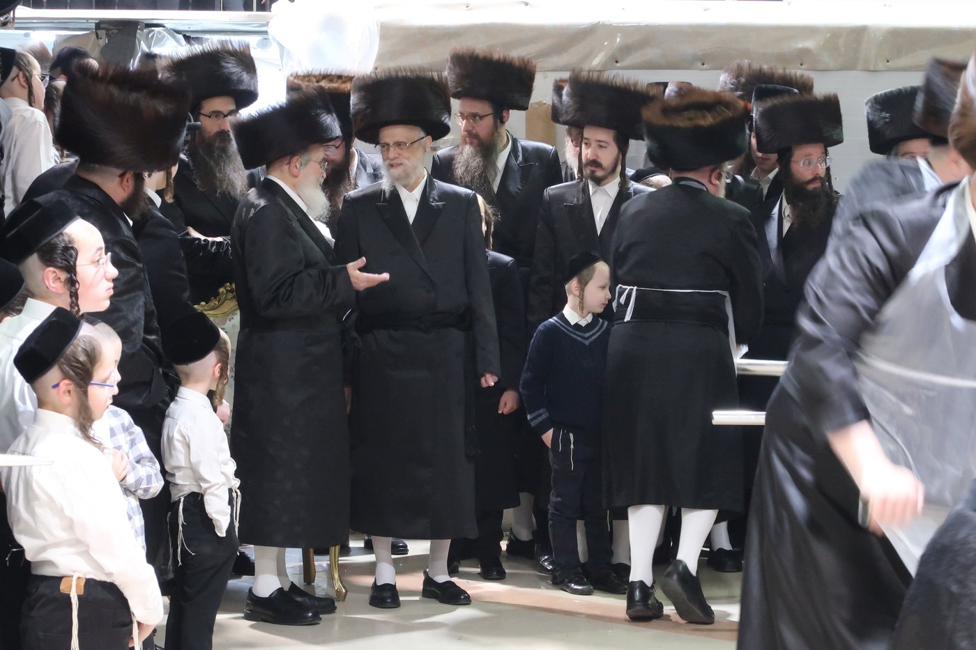חג הפסח בחצה"ק סערט ויז'ניץ
