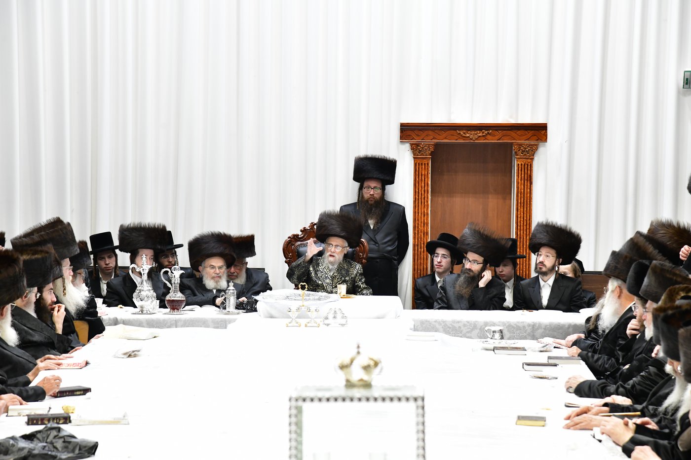 חג הפסח בחצה"ק סערט ויז'ניץ