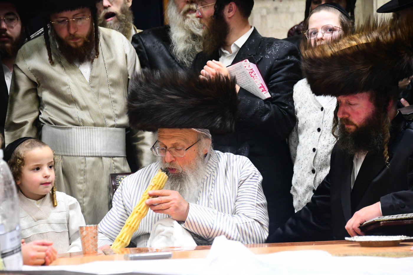 האדמו"ר מפינסק קרלין שבת בב"ב