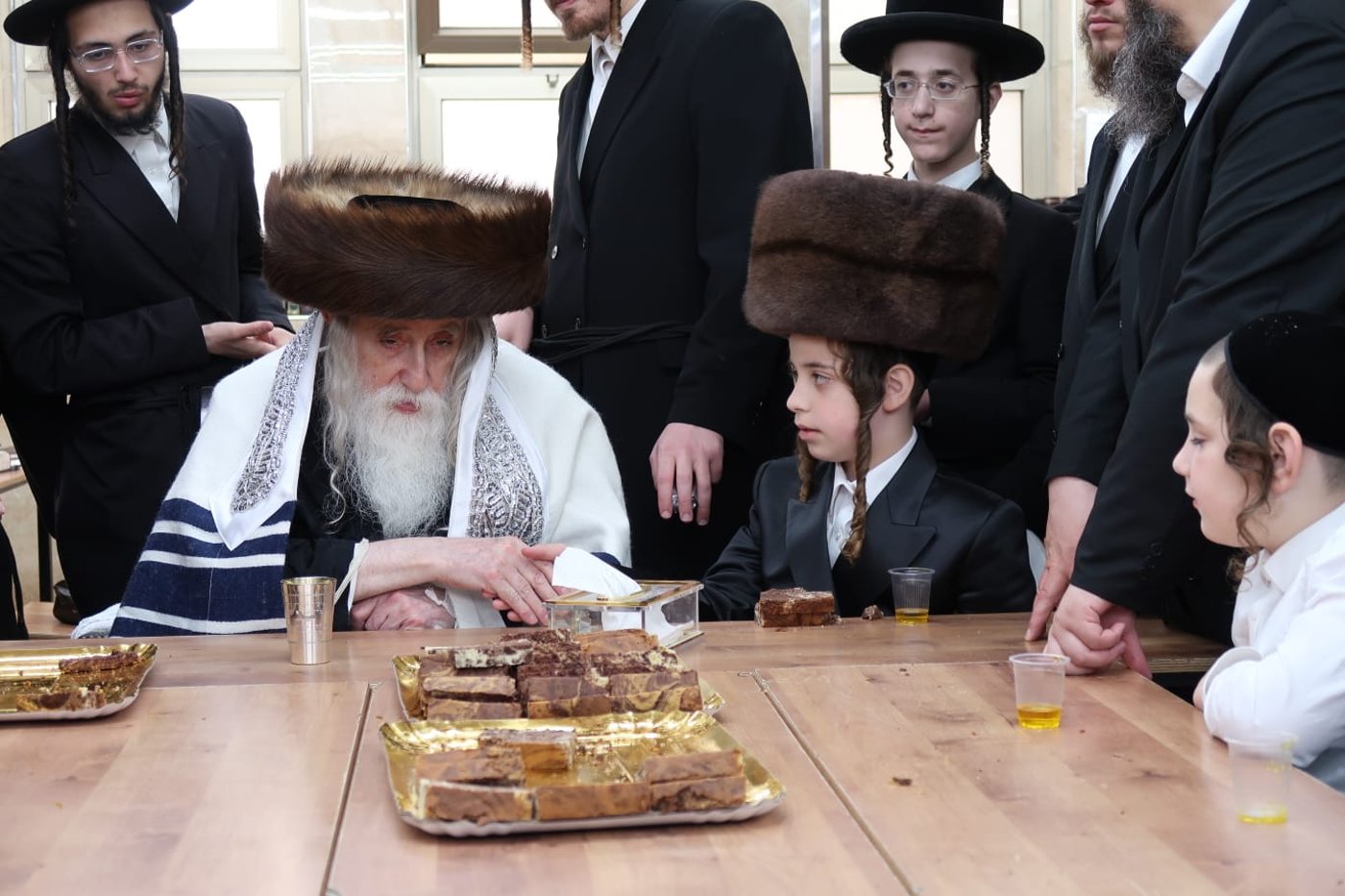 שמחת בר מצווה לנכד האדמו"ר ממכנובקא בעלזא