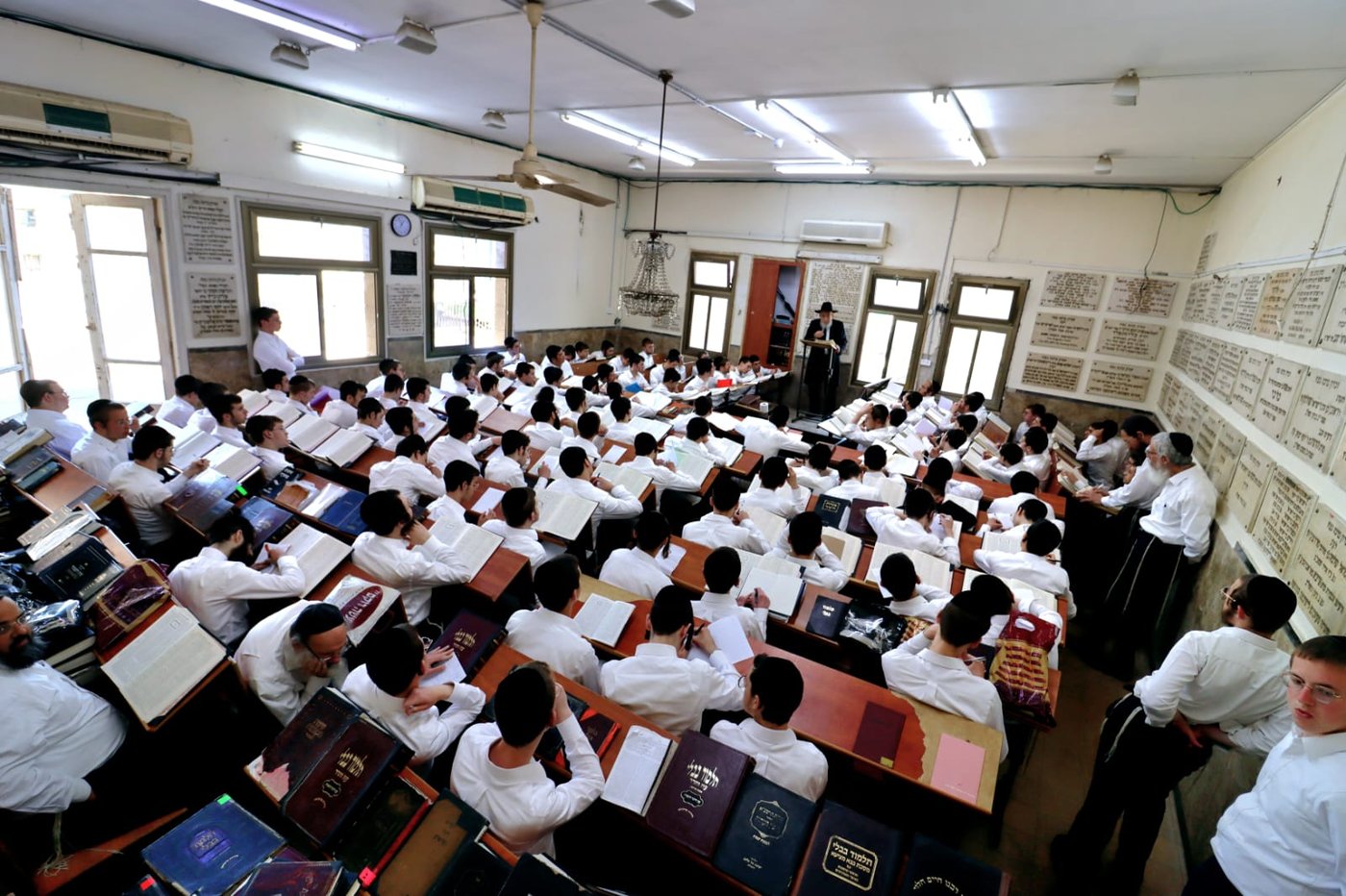 פתיחת זמן קיץ בפוניבז'