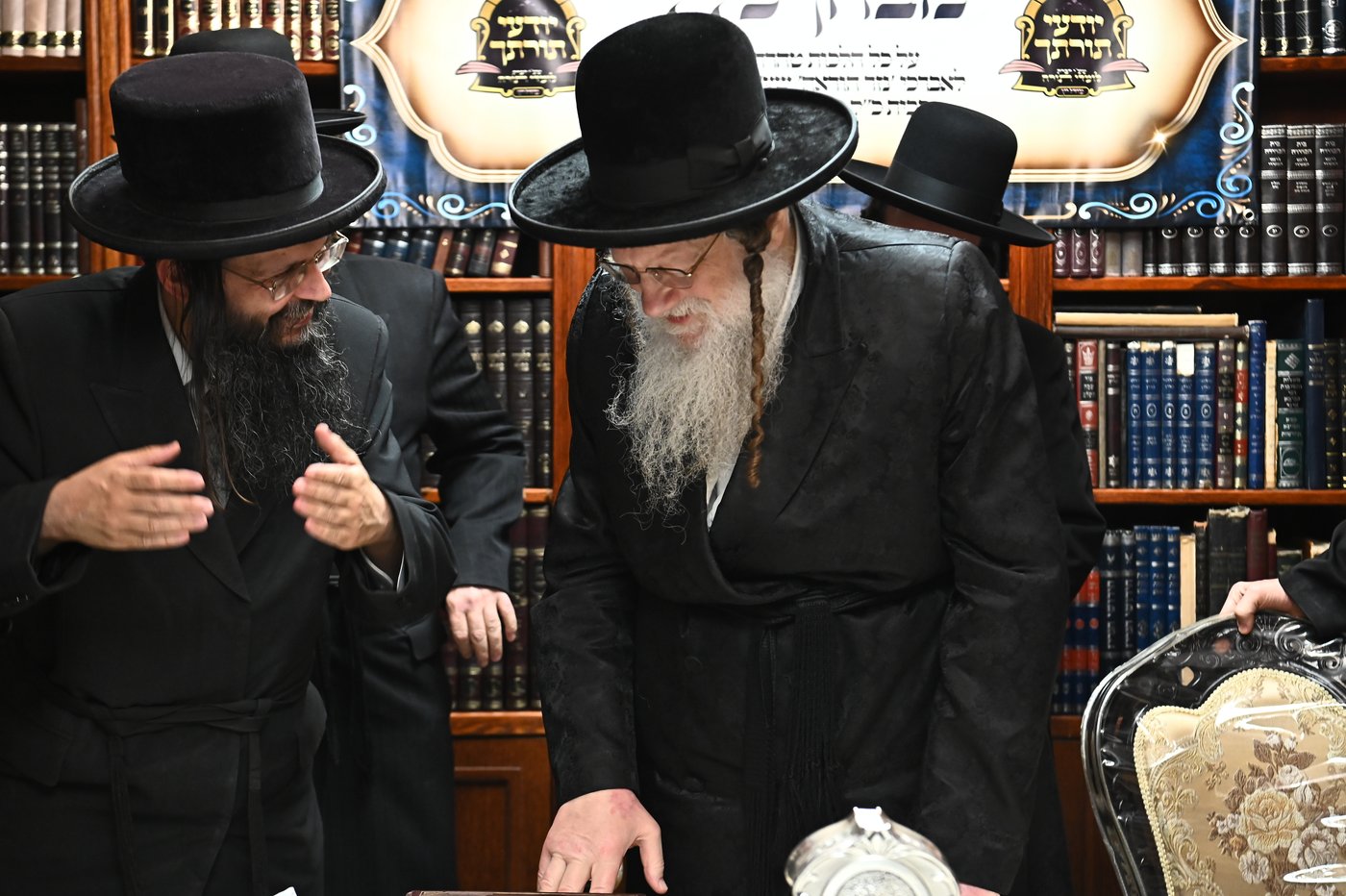 מבחן הוראה בבית האדמו"ר ממודז'יץ
