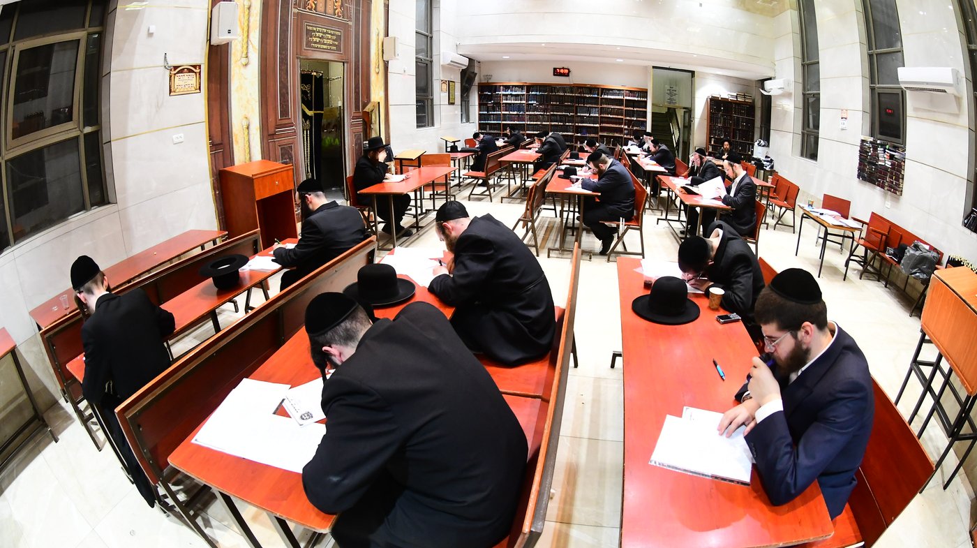 מבחן על אלפי דפי גמרא במודז'יץ