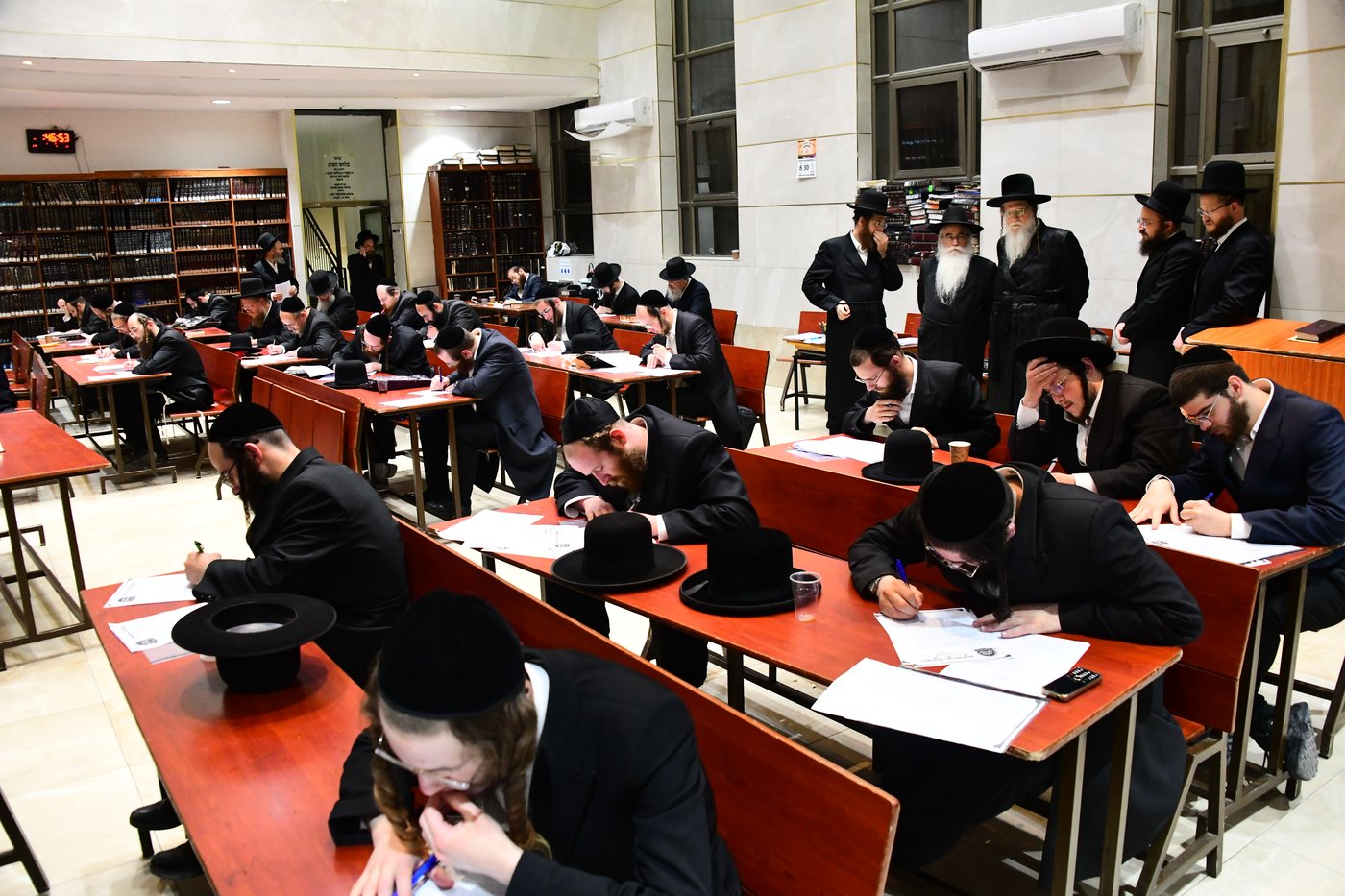 מבחן על אלפי דפי גמרא במודז'יץ