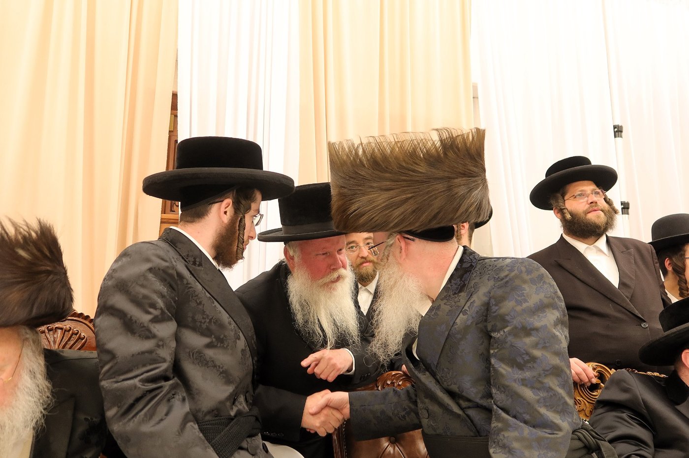 שמחת האירוסין בחצה"ק קרעטשניף ק"ג - קומרנא ב"ש