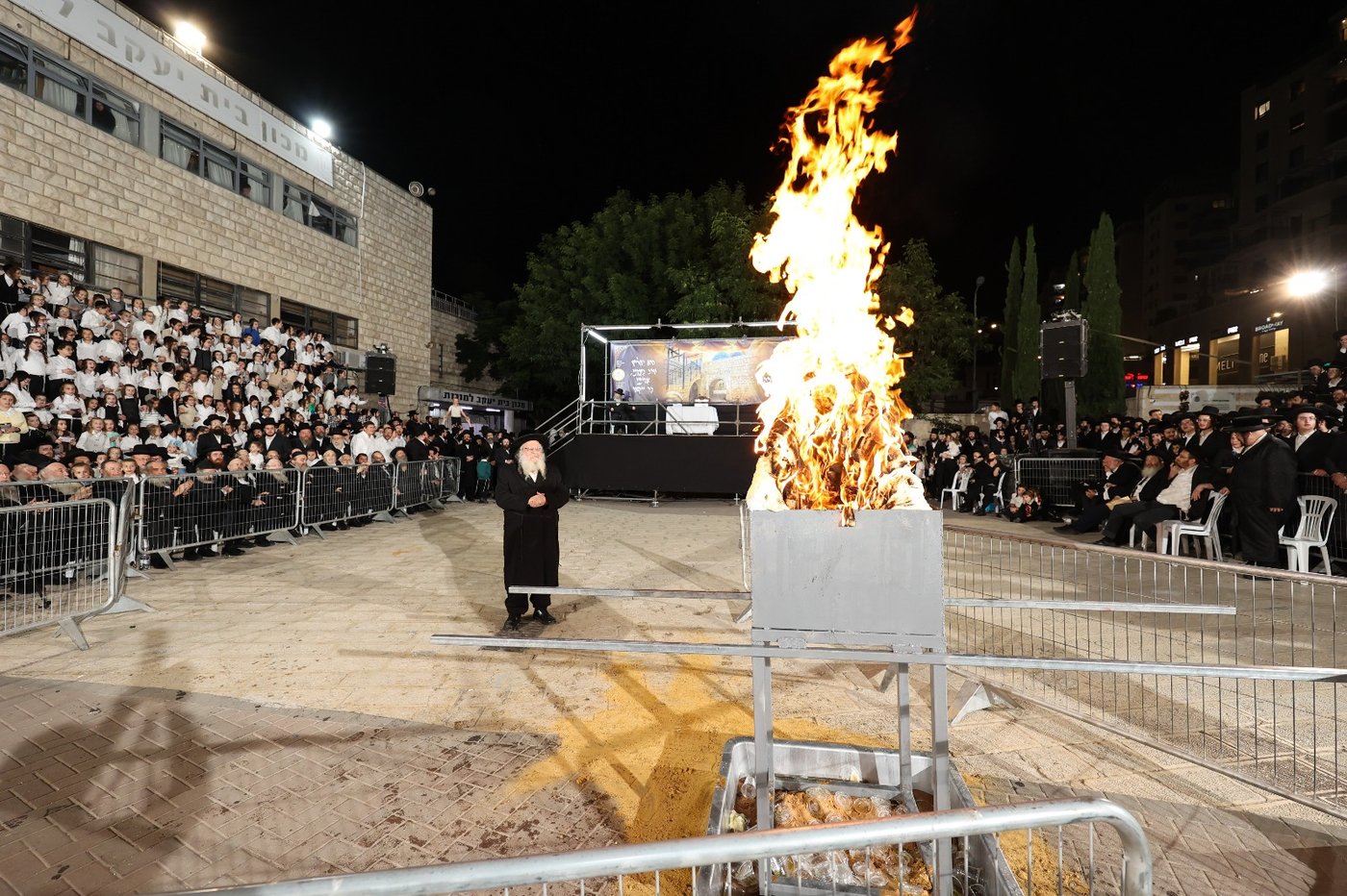 הגר"ש אלתר בהדלקה ל"ג בעומר