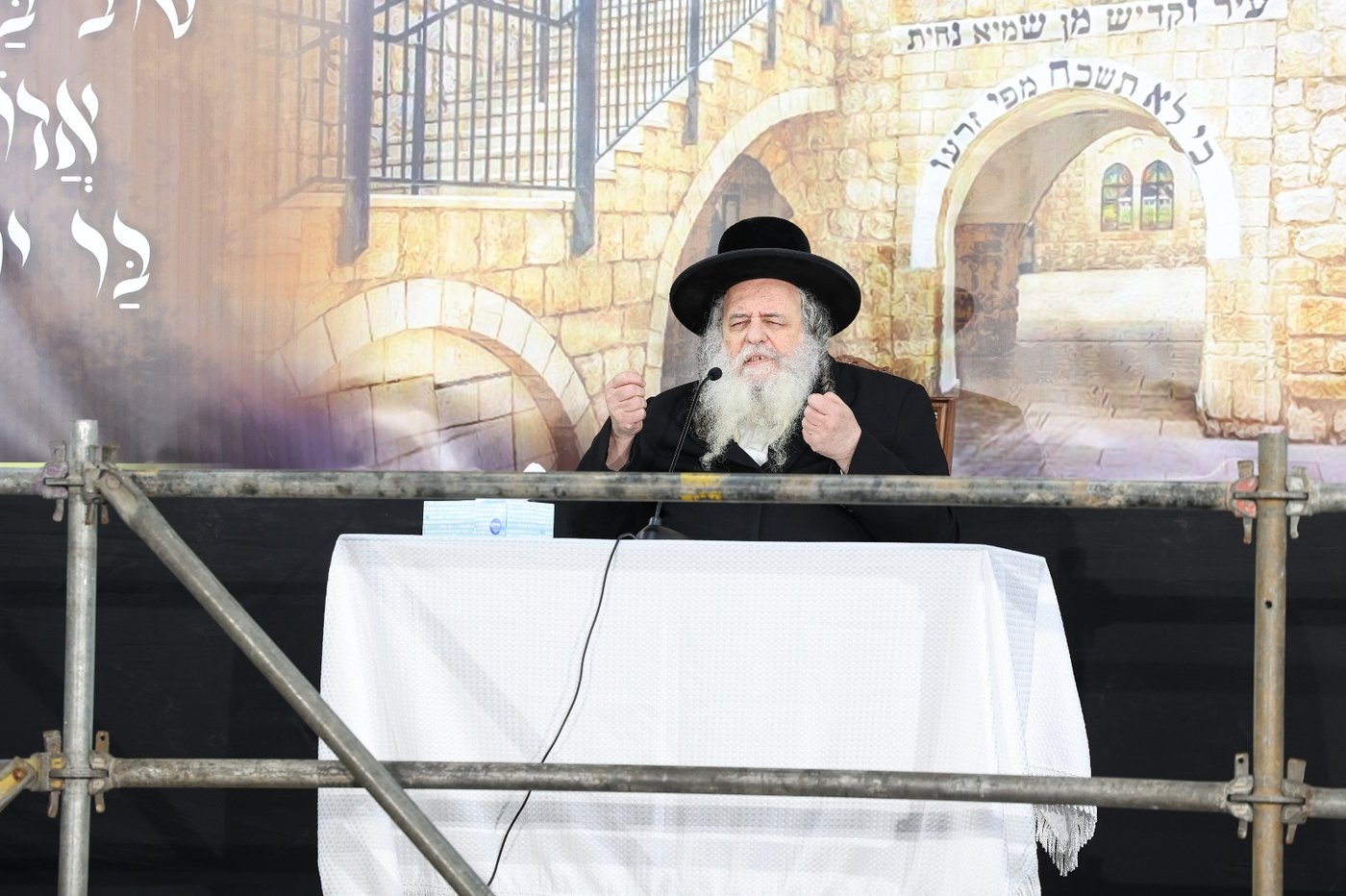 הגר"ש אלתר בהדלקה ל"ג בעומר