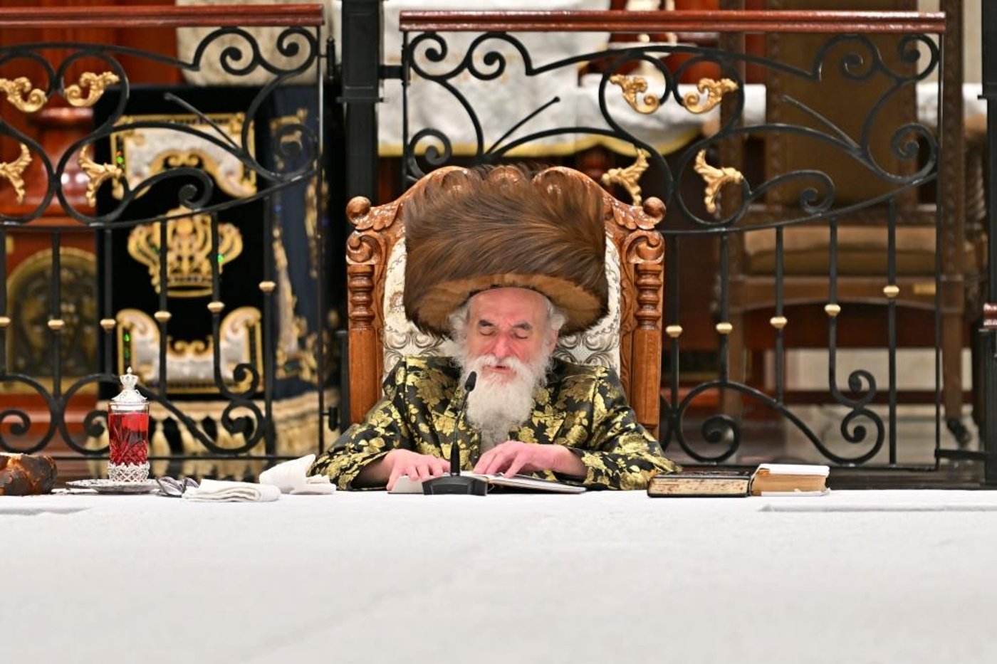 ל"ג בעומר בחצה"ק ויז'ניץ