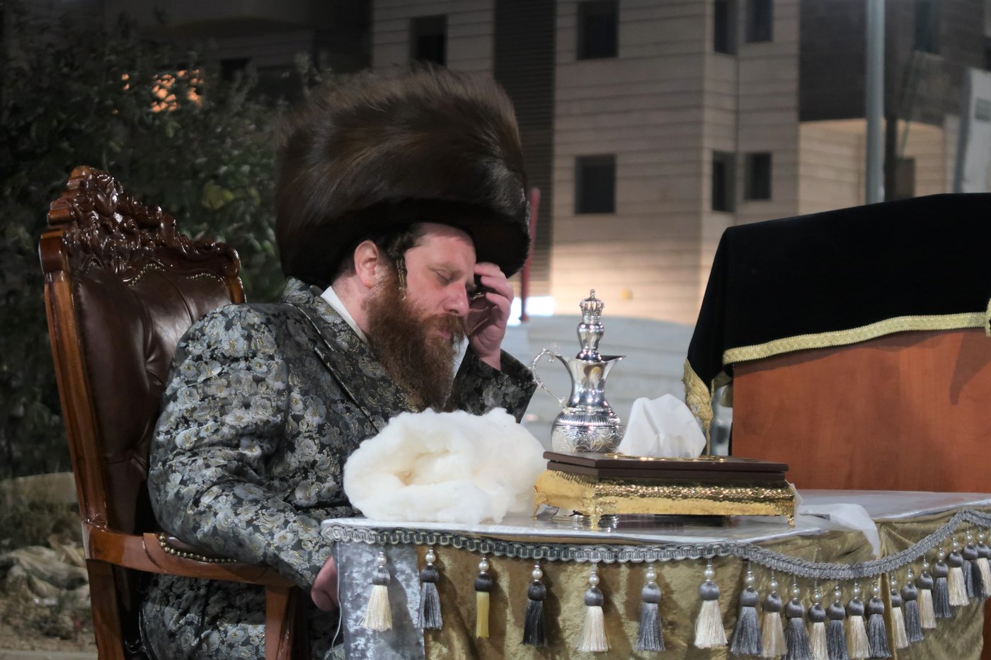 ל"ג בעומר בחצה"ק מיאלען