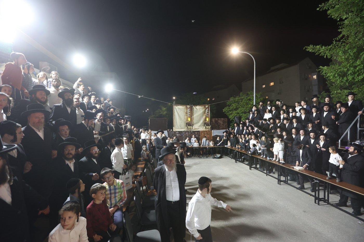 ל"ג בעומר בחצה"ק טרבישאן