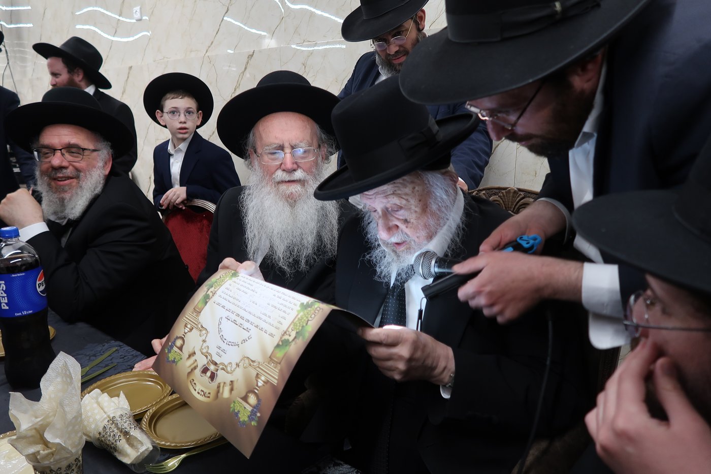 אירוסין לנכדת 'המתמיד'