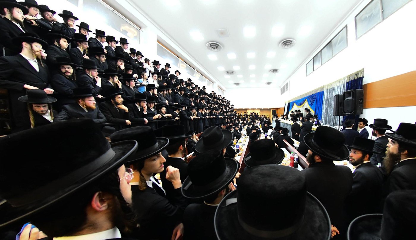 שמחת בר המצווה בחצה"ק נדבורנה - מודז'יץ
