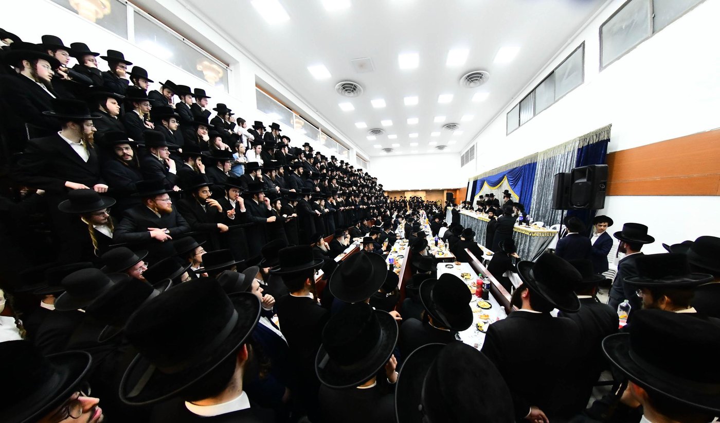 שמחת בר המצווה בחצה"ק נדבורנה - מודז'יץ
