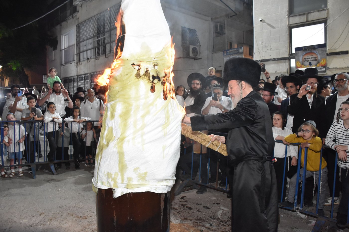 ל"ג בעומר בחצה"ק אשלג