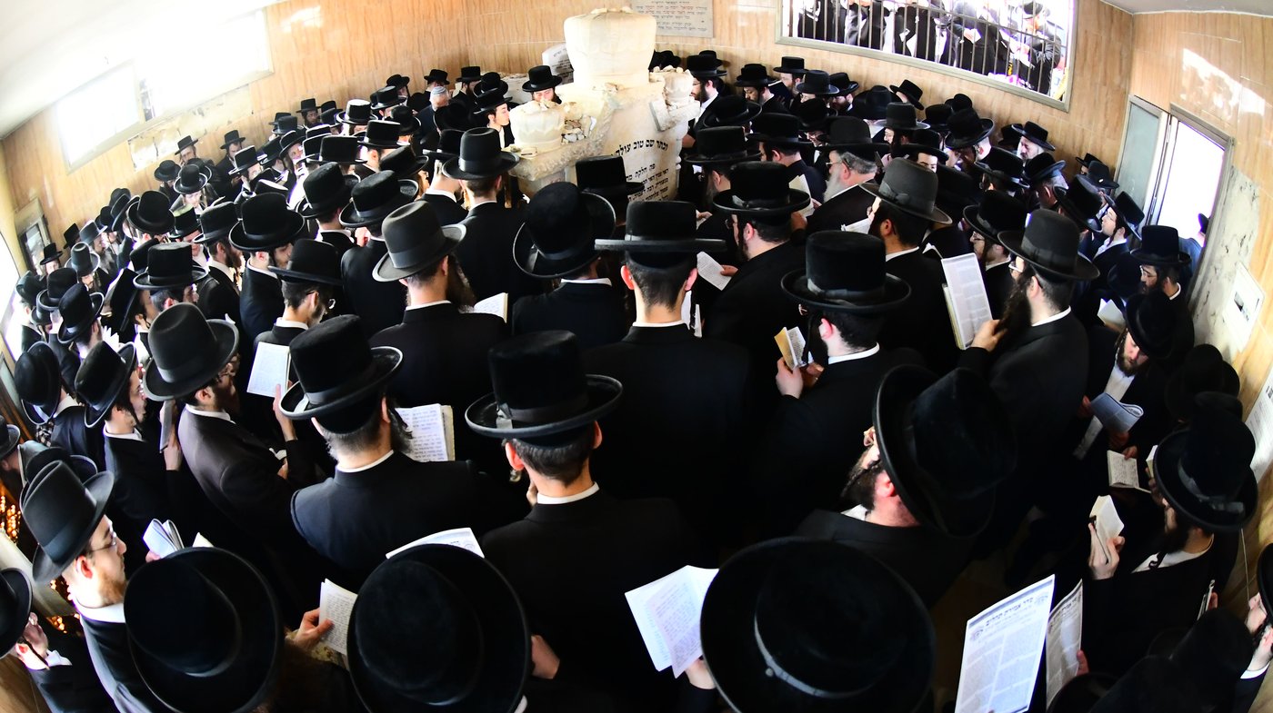 הילולא קדישא בקרעטשניף י-ם