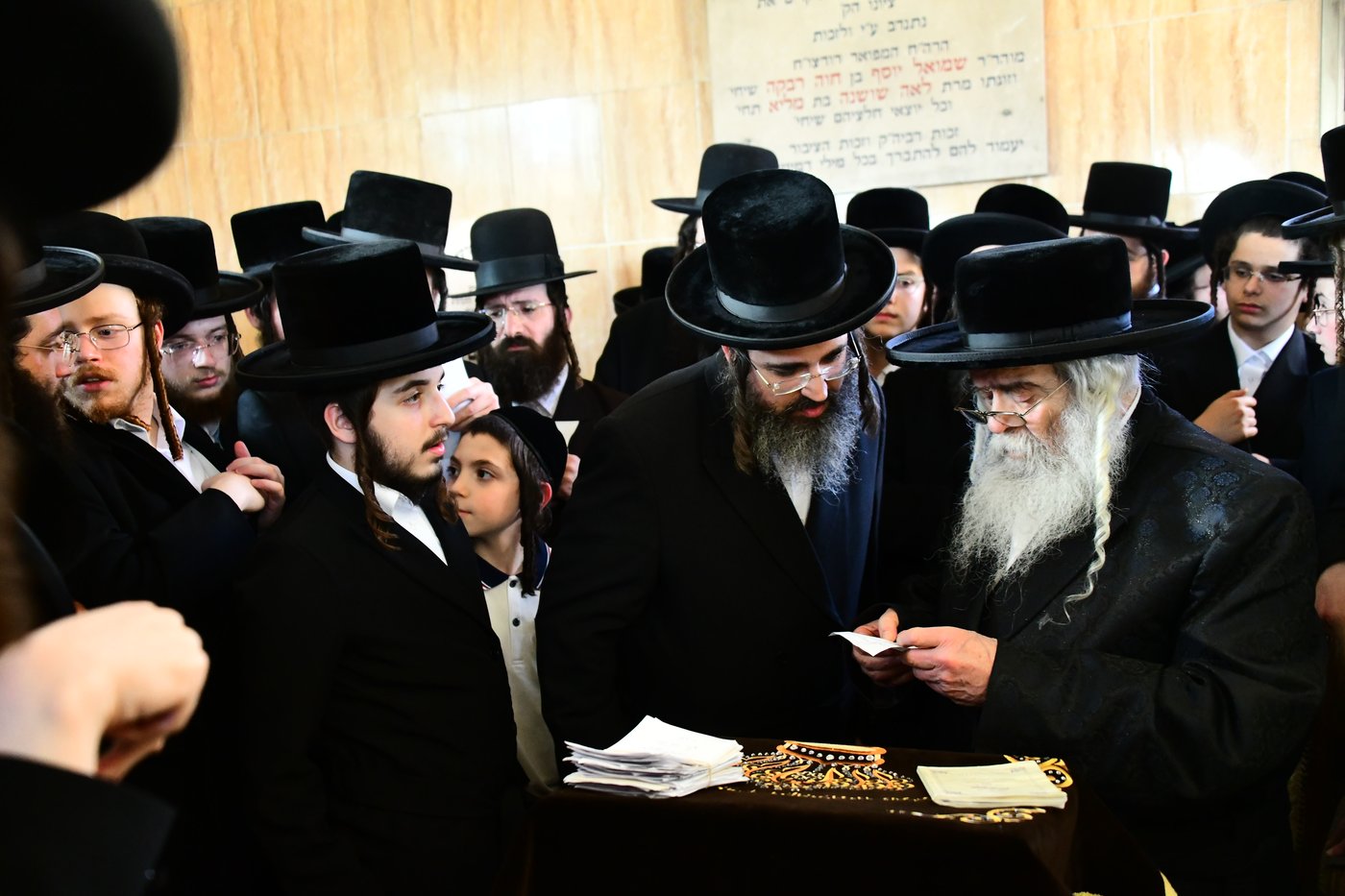 הילולא קדישא בקרעטשניף י-ם