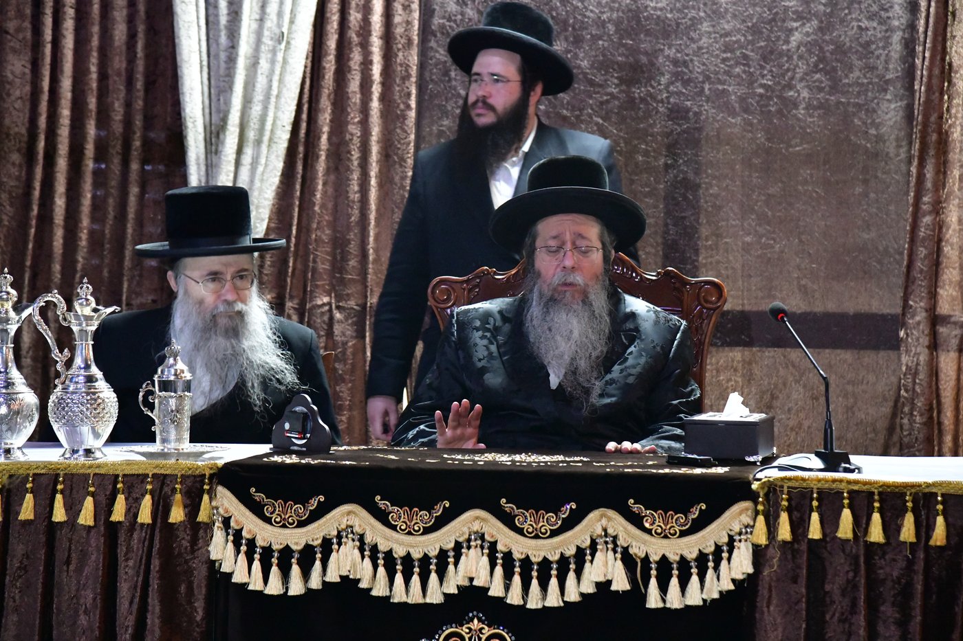 ל"ג בעומר בחצה"ק שבט הלוי