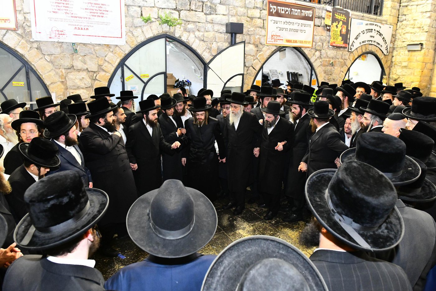 האדמו"ר מסאדיגורה באתרא קדישא מירון