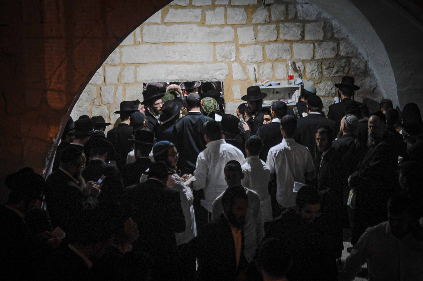 ספירת 'יסוד שביסוד' בקבר יוסף הצדיק בשכם