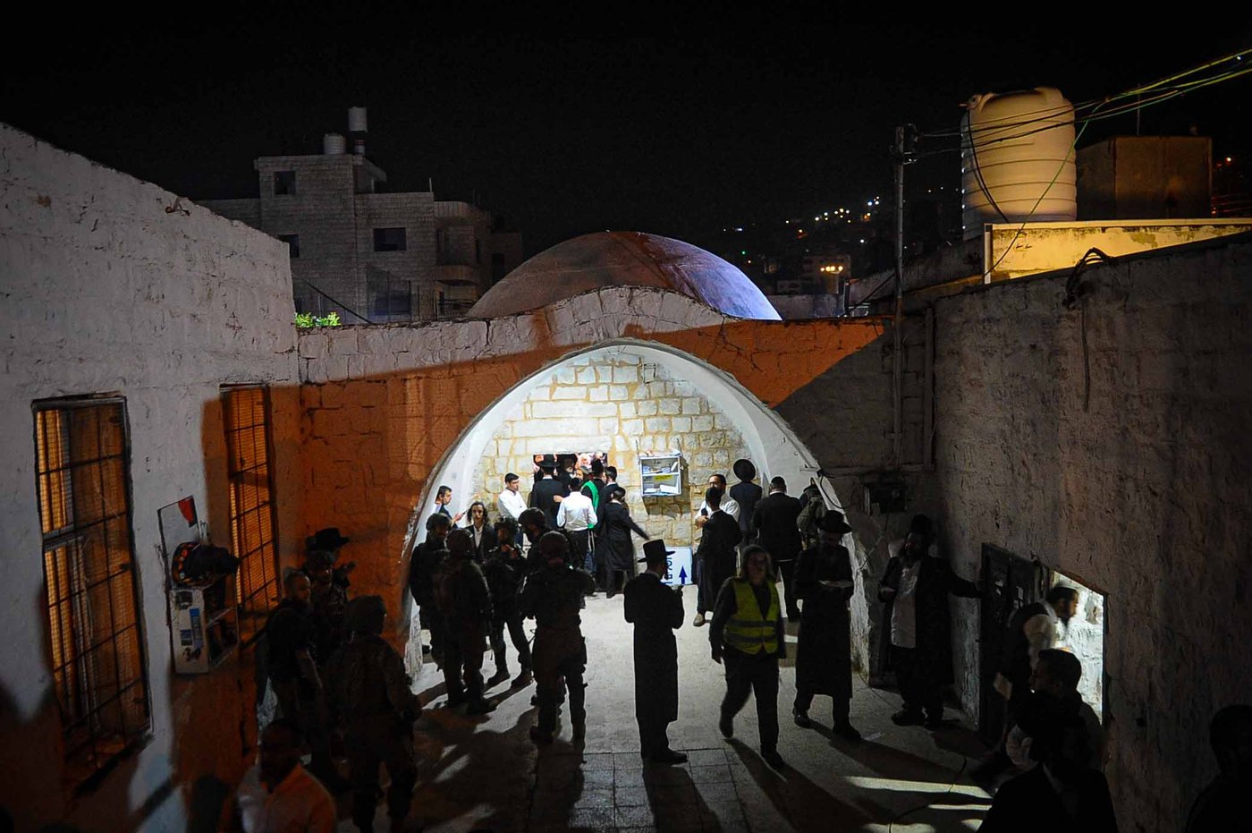 ספירת 'יסוד שביסוד' בקבר יוסף הצדיק בשכם