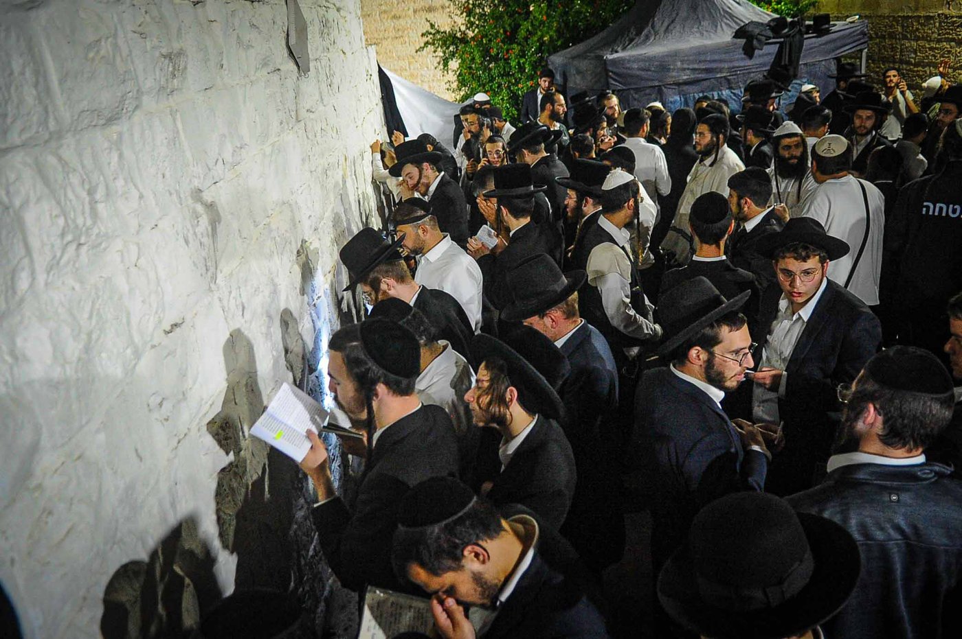 ספירת 'יסוד שביסוד' בקבר יוסף הצדיק בשכם