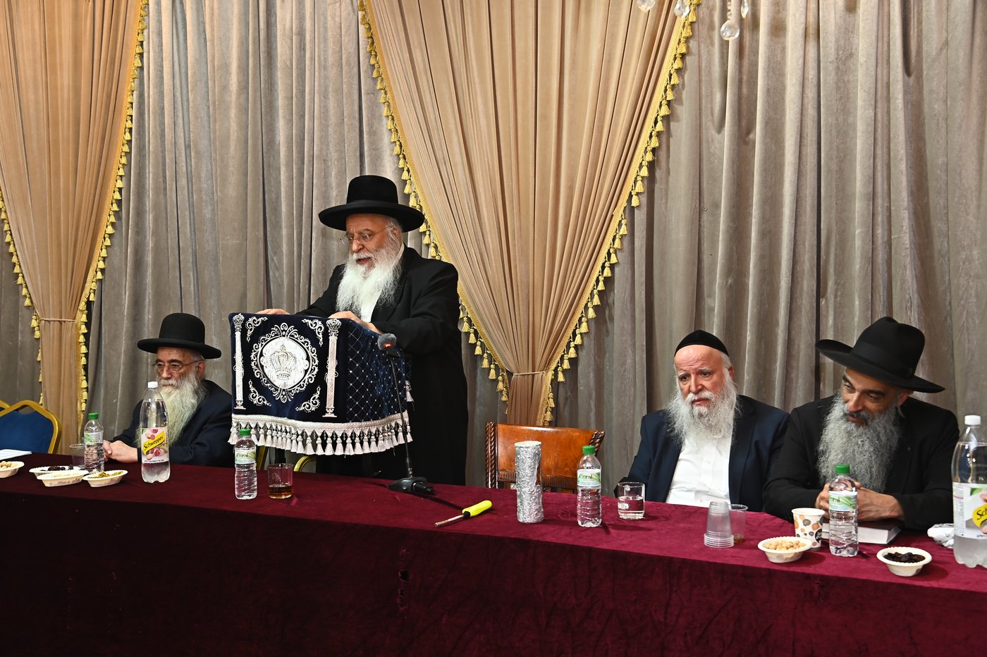 עצרת מספד לזכרו של זקן המקובלים רבי שלום שמואלי זי"ע