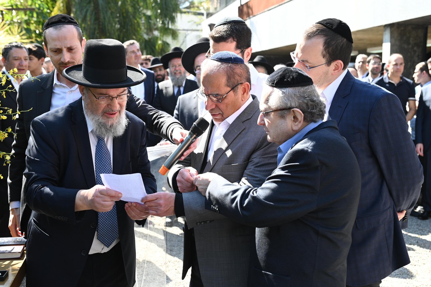 אבן הפינה בישיבת באר אברהם ברזיל