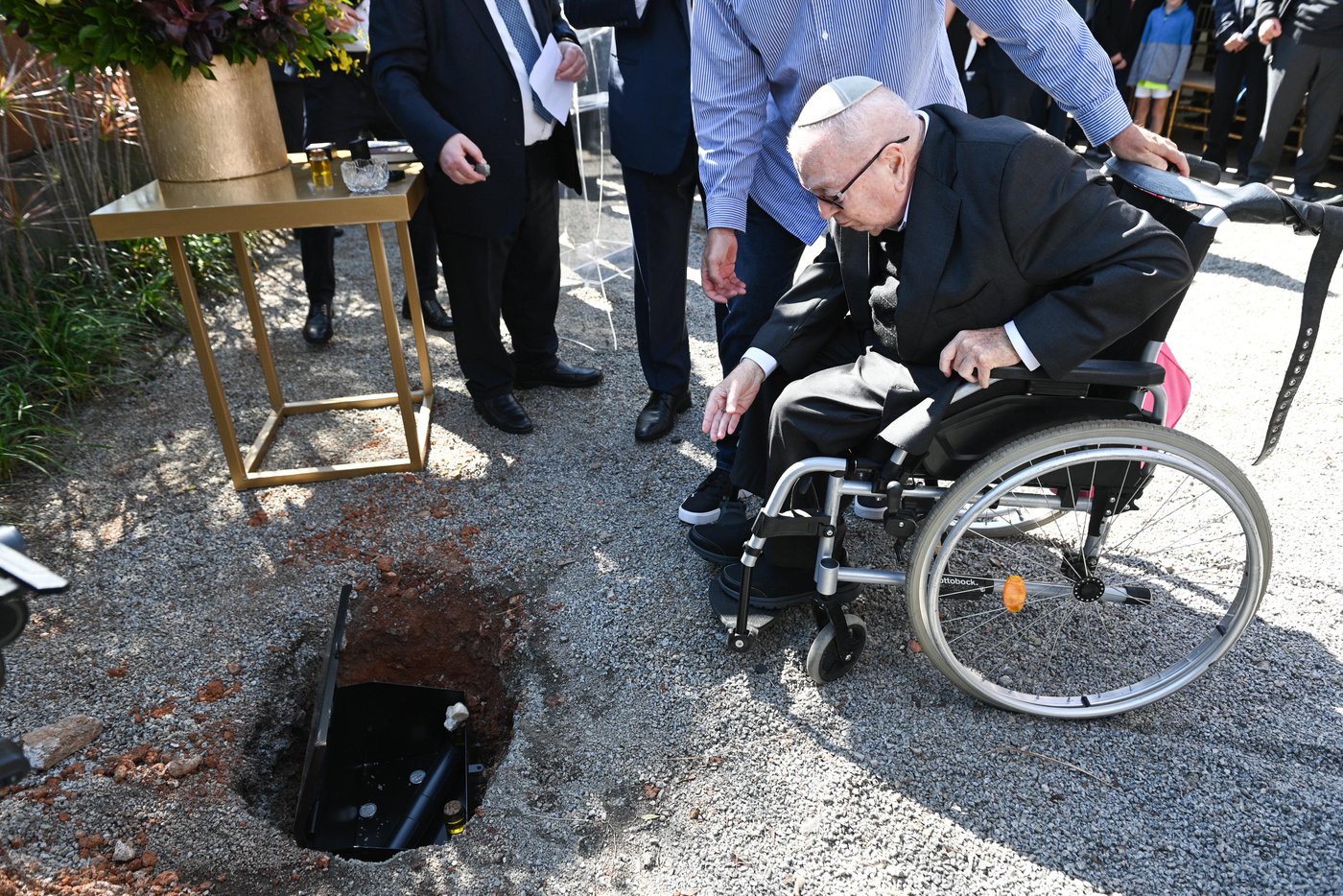 אבן הפינה בישיבת באר אברהם ברזיל