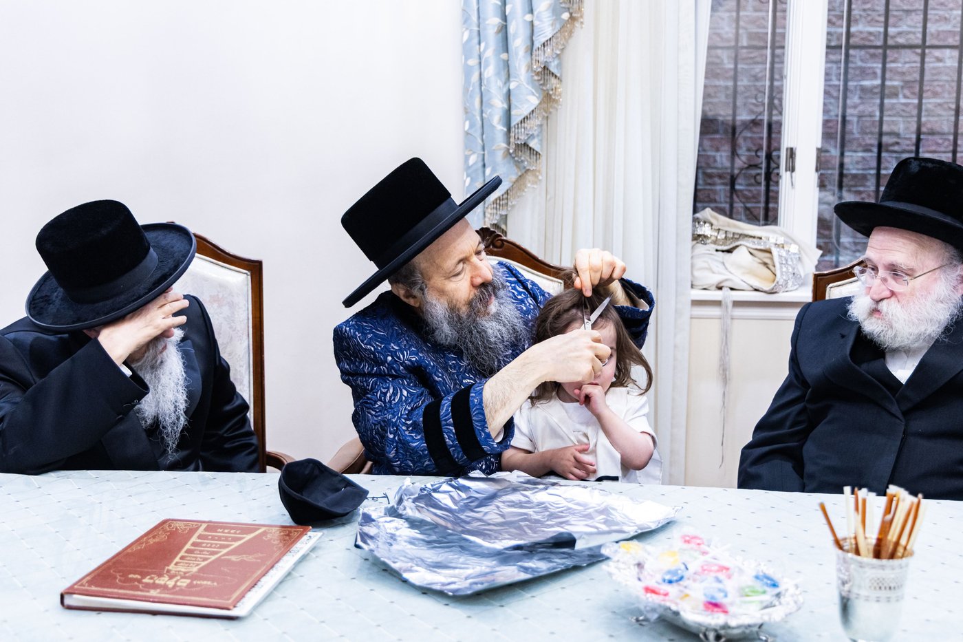 שמחת החלאקה ולימוד א' ב' לנין האדמו"ר מבאבוב 45