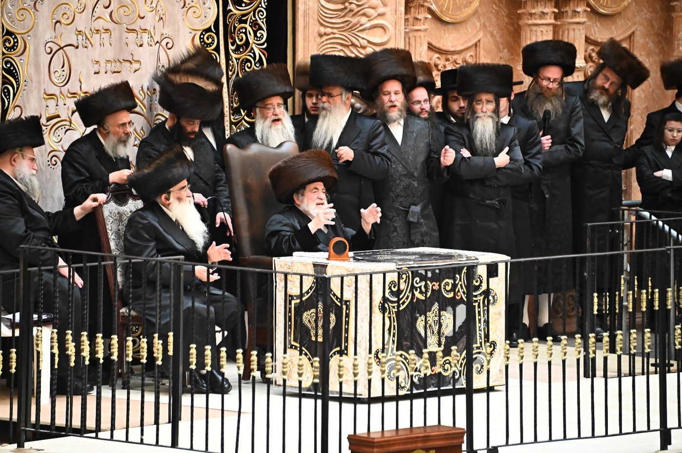 האדמו"ר מויז'ניץ בספירת העומר מ"ט בעומר