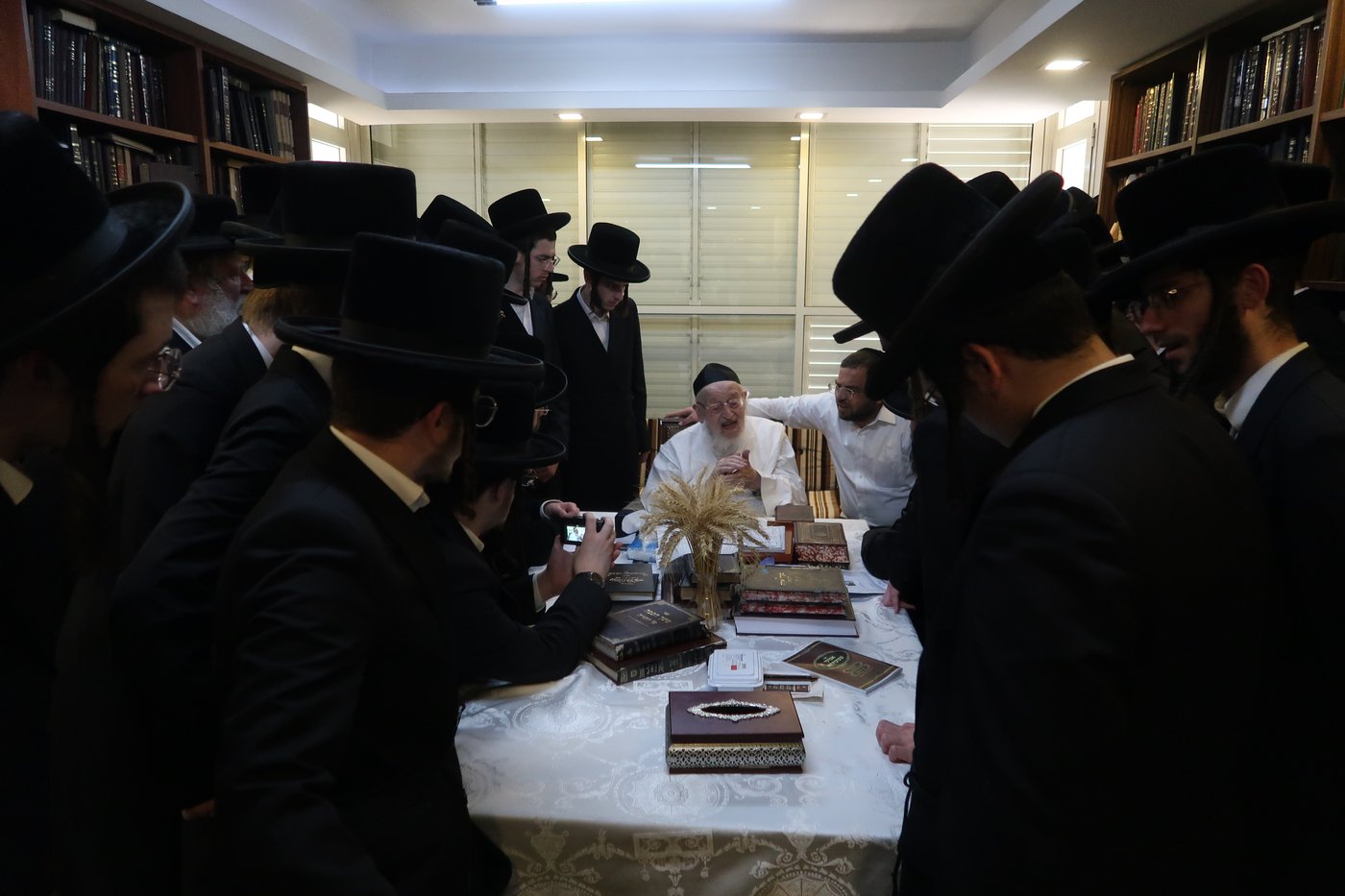 תלמידי ישיבת פיטסבורג אצל הגרמ"צ ברגמן