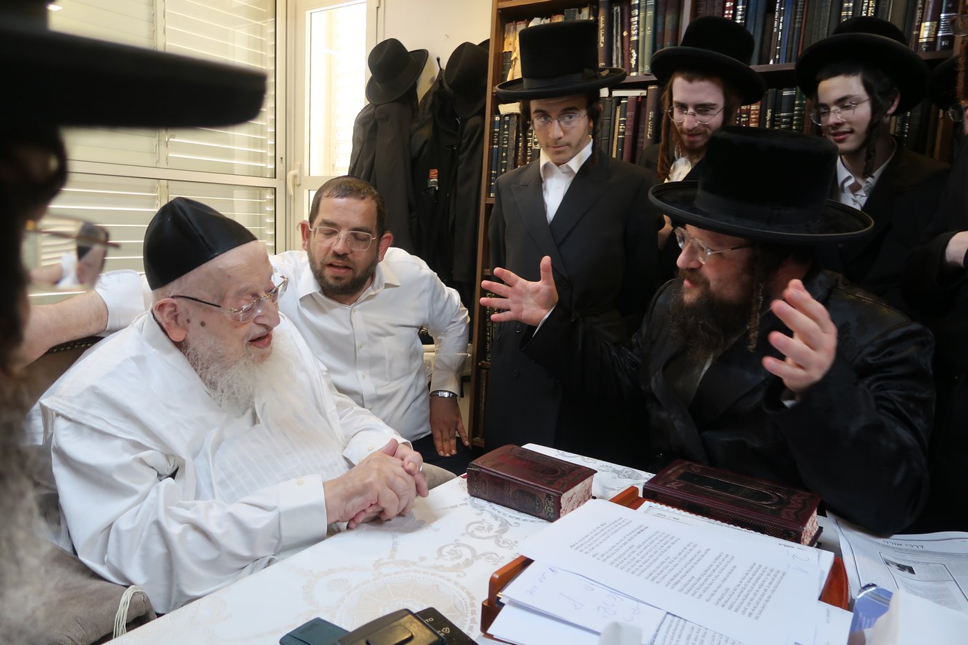 תלמידי ישיבת פיטסבורג אצל הגרמ"צ ברגמן