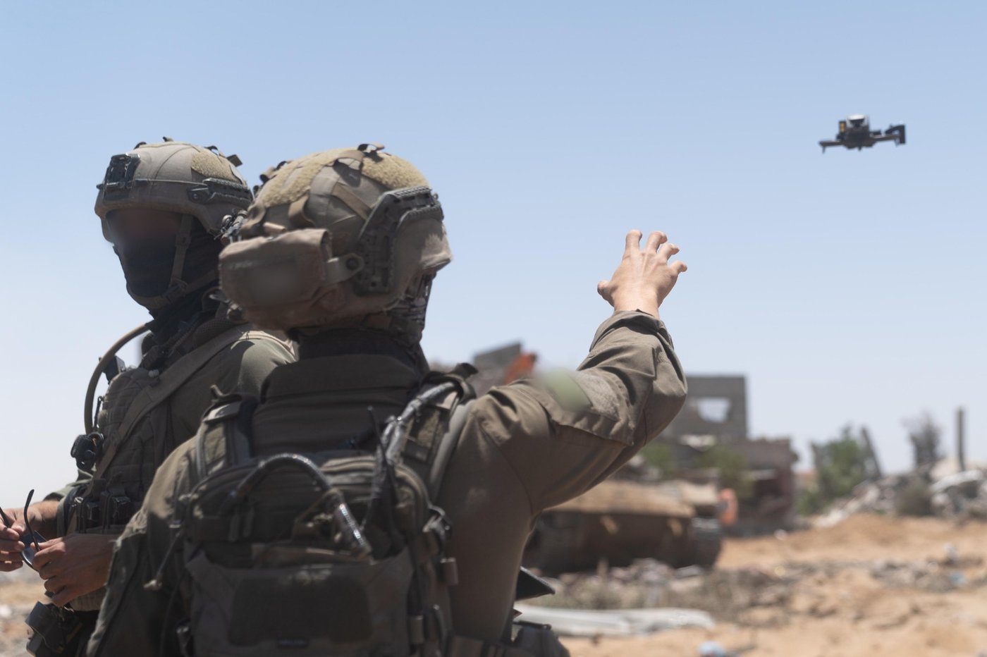 תיעוד מעין החייל: כך פושטים הלוחמים על אתרי הטרור של חאן יונס 