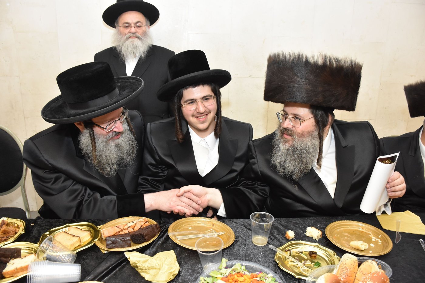 שמחת אירוסי נין האדמו"ר בעל ה"אריה שאג" מצאנז ז'מיגרד