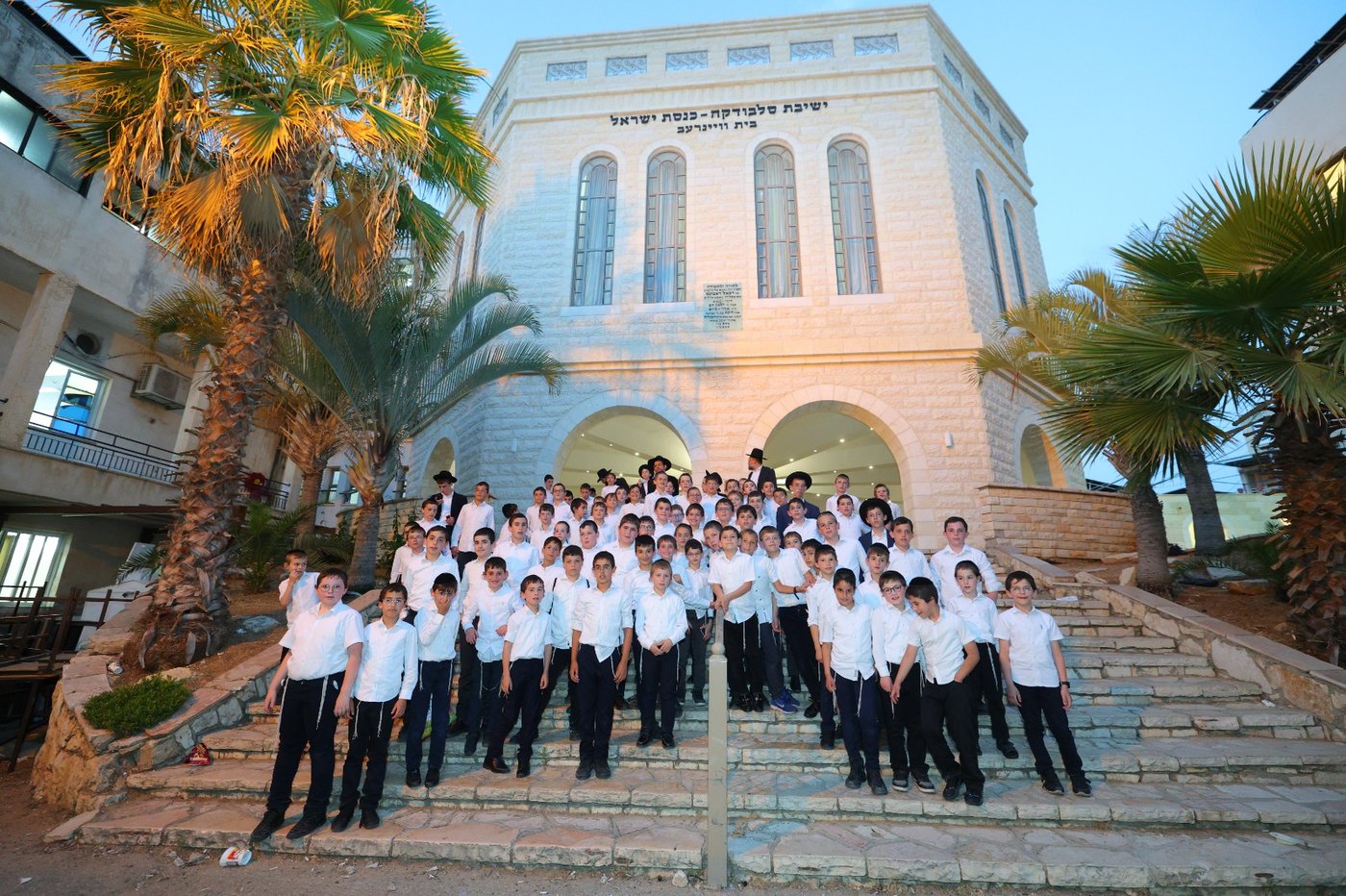 ילדי “נערינו” ביקרו בבתי גדולי ישראל והתברכו