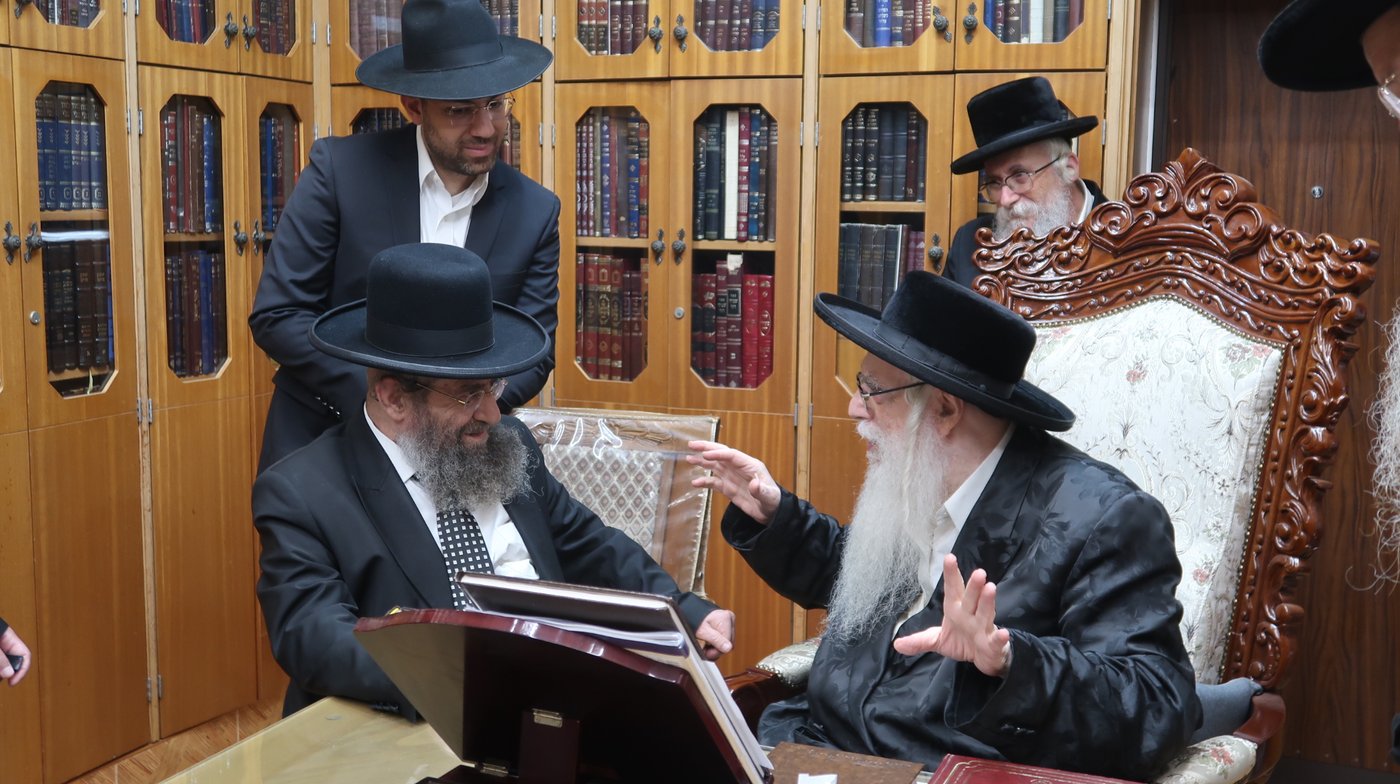 הגאון רבי מסעוד בן שמעון בביקור אצל האדמו"ר מצאנז