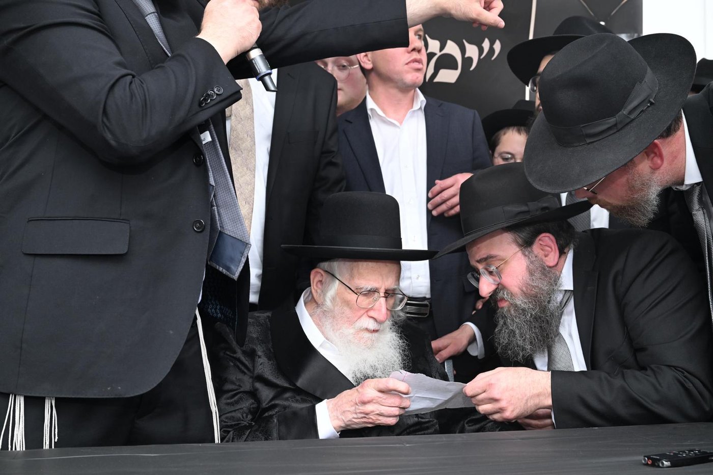 הקהילה ליקווד עם הגר"ע אוירבך