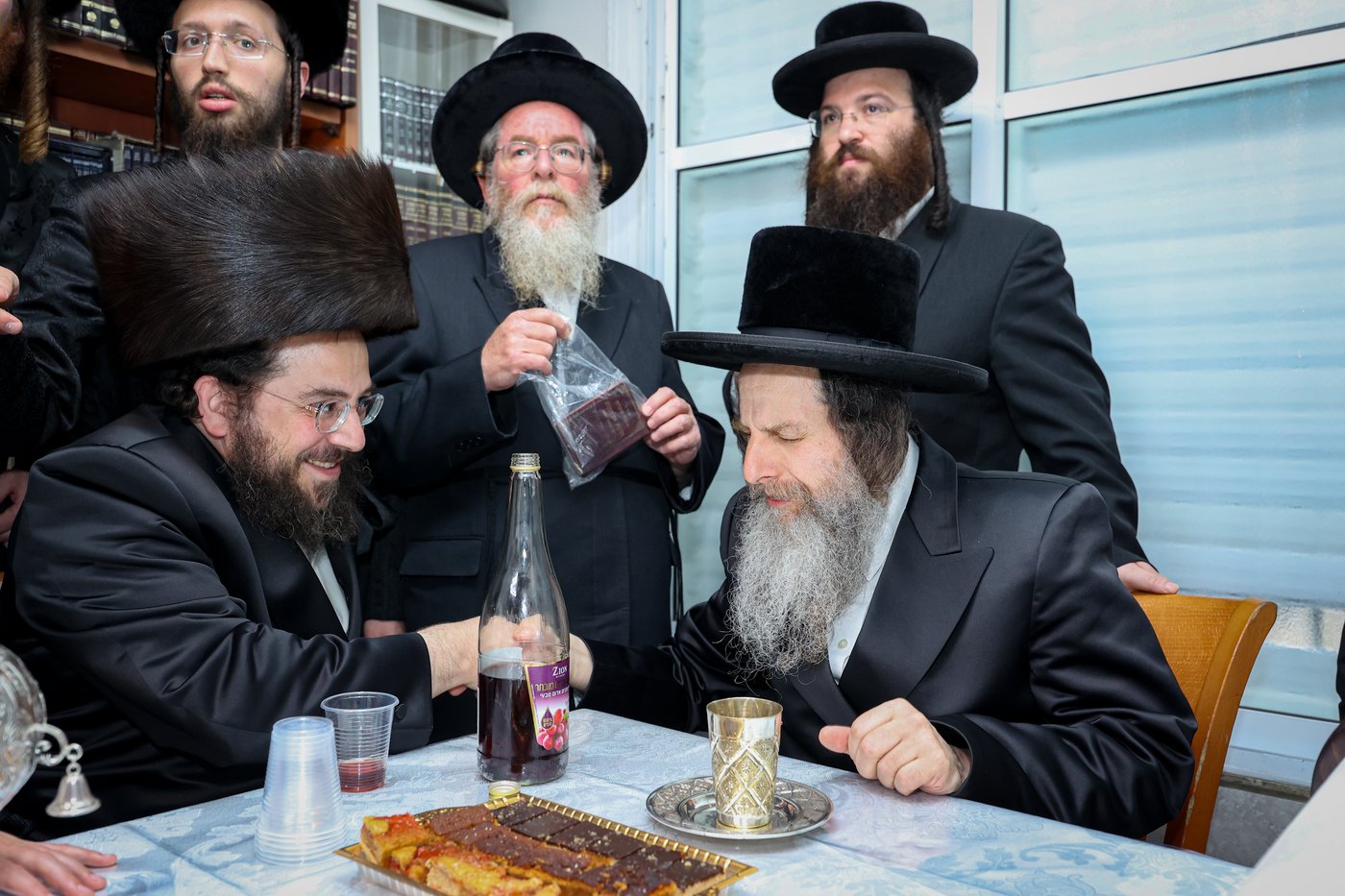 הכנסת ס"ת לישיבת אלכסנדר