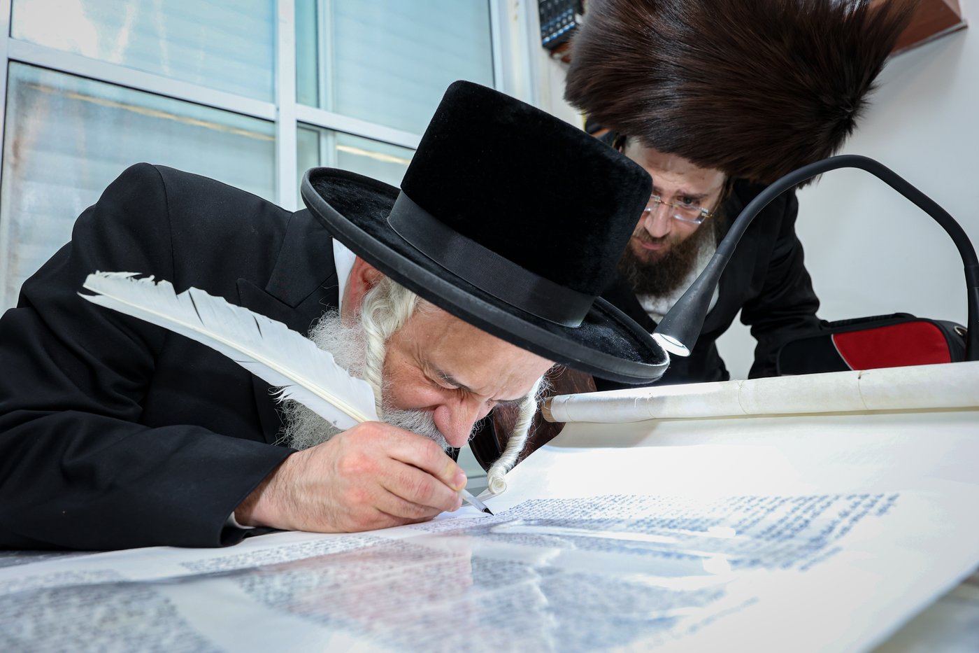 הכנסת ס"ת לישיבת אלכסנדר