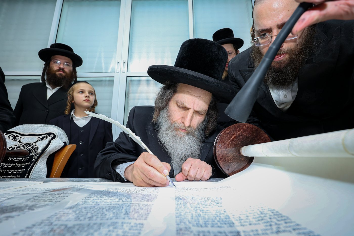 הכנסת ס"ת לישיבת אלכסנדר