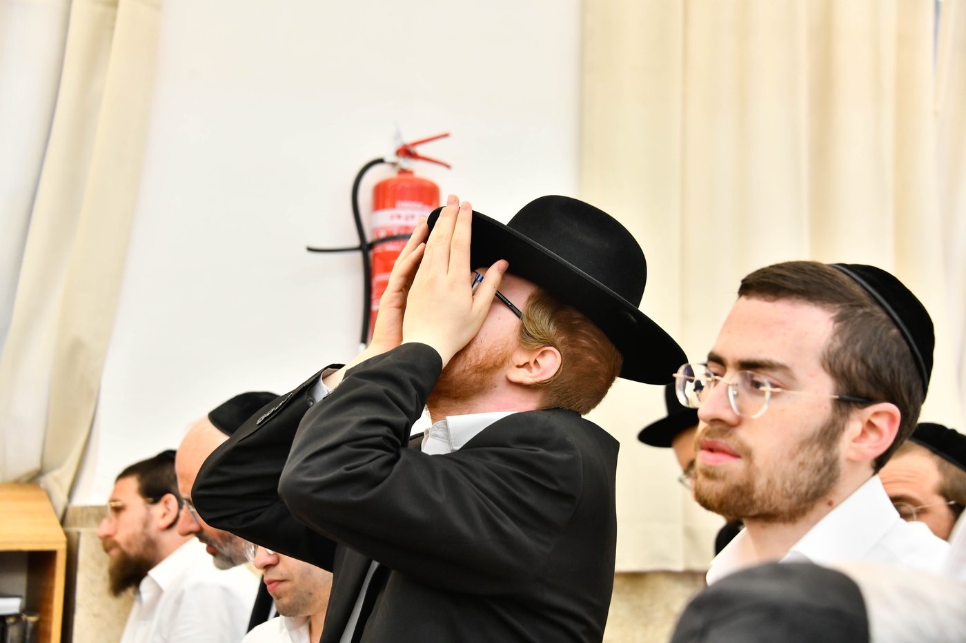 עצרת תפילה והתעוררות בישיבת מיר